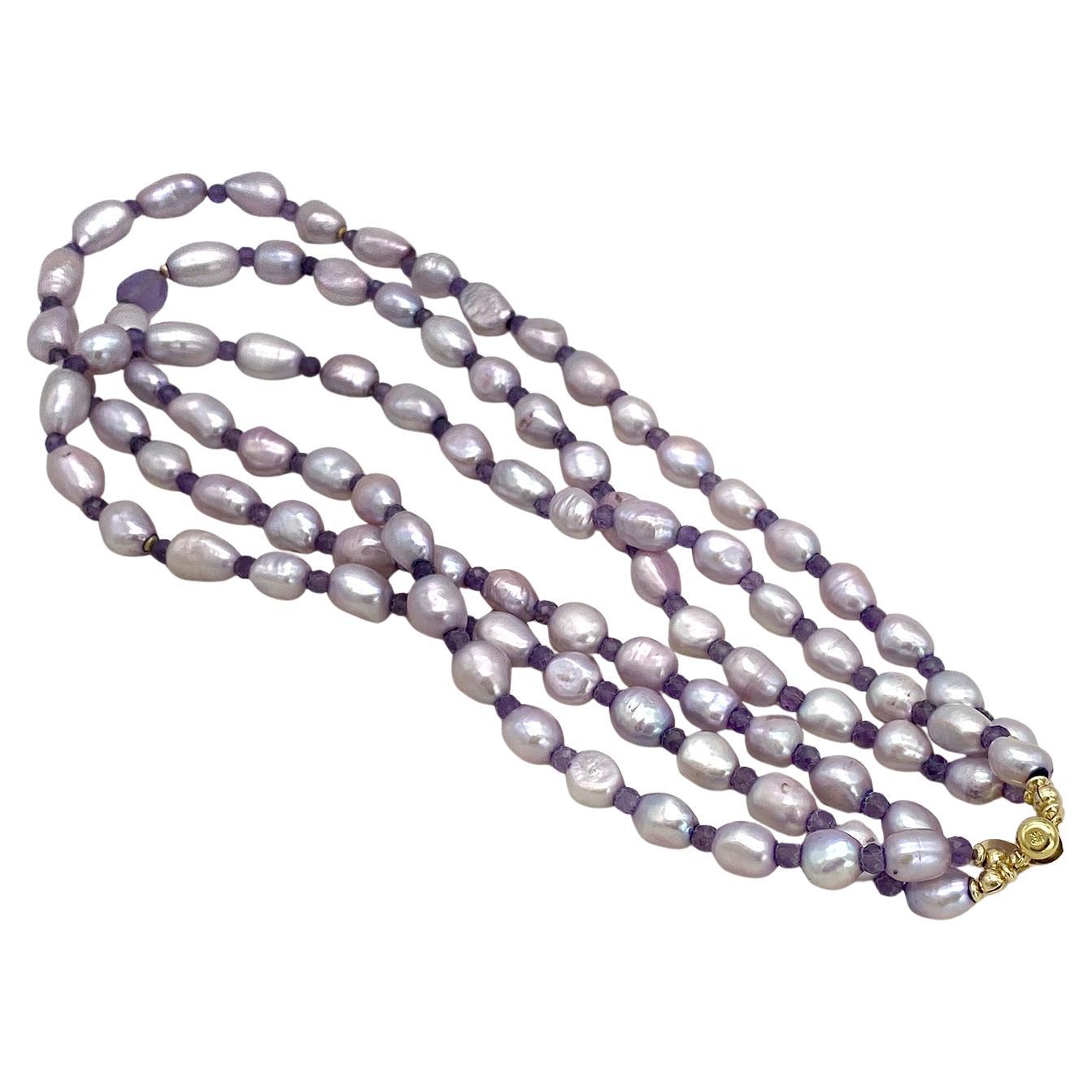 Collana a tre fili con perle e ametista e chiusura a tubo in oro 14K In condizioni Nuovo in vendita a Atlanta, GA