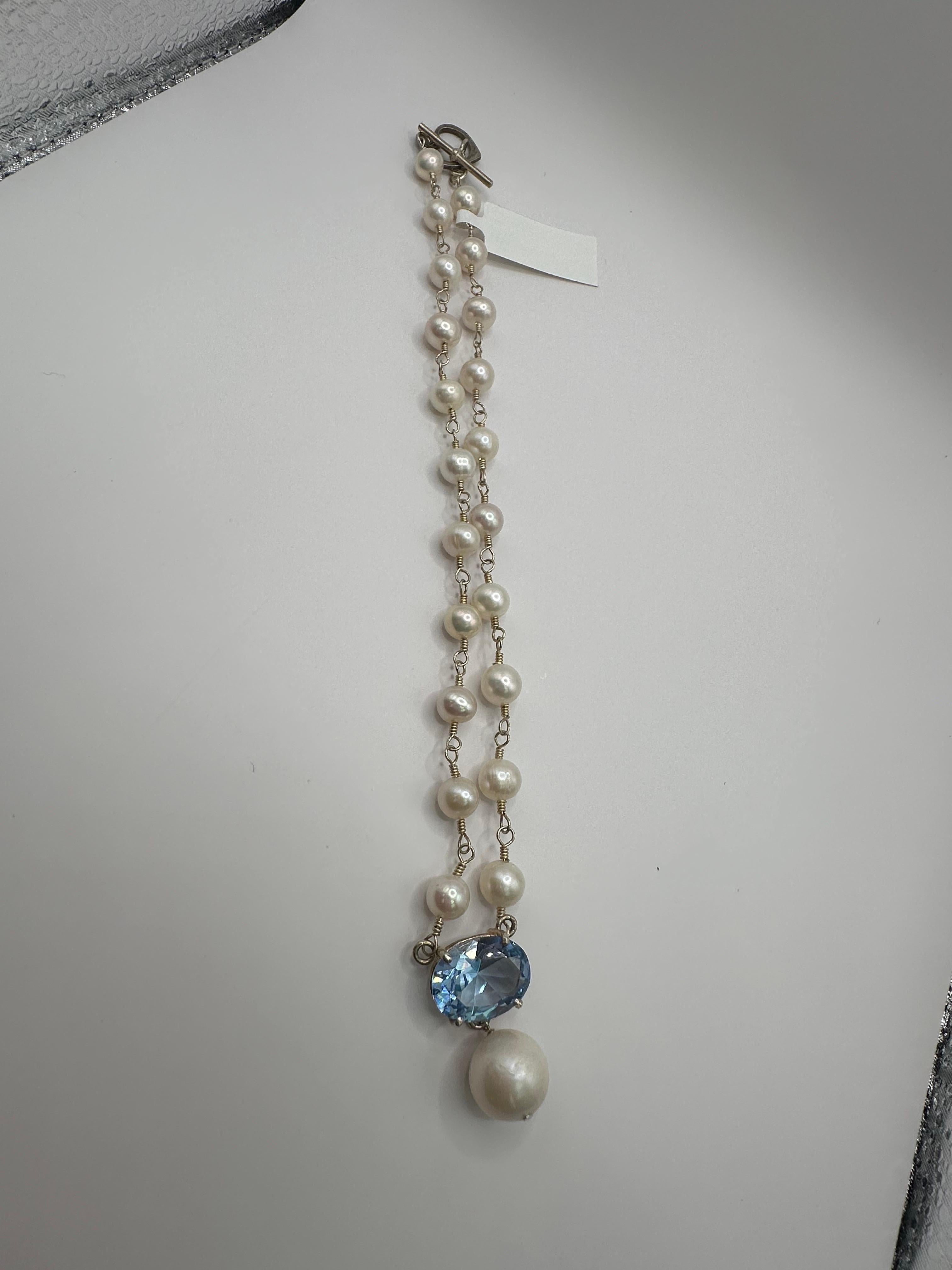 Round Cut Pearl and blue topaz necklace SS silver necklace  For Sale