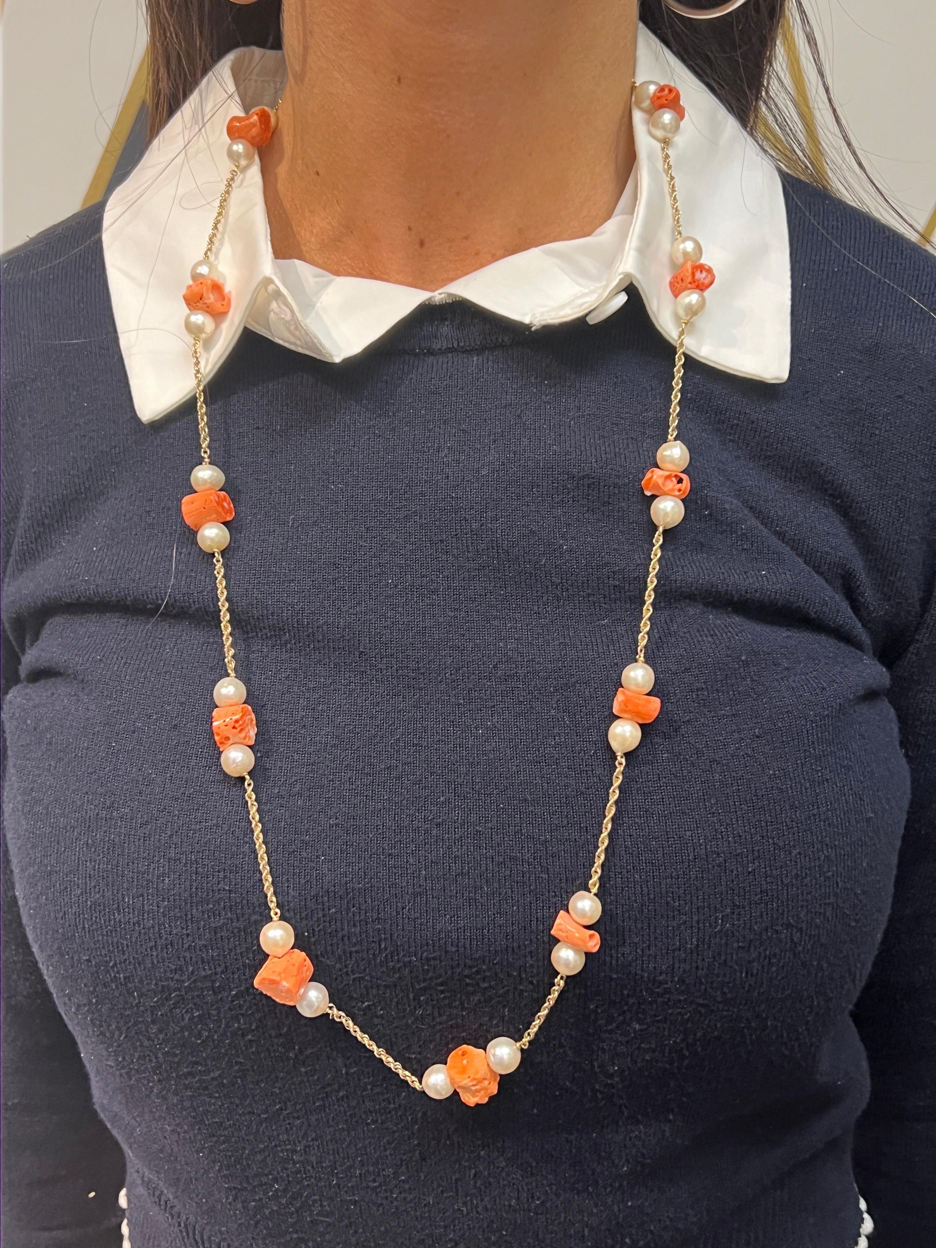 Collana di perle e corallo

Una collana a catena con perle di corallo e perle coltivate a forma libera. 

Lunghezza approssimativa: 30 pollici
Tipo di metallo: Oro giallo 14 carati