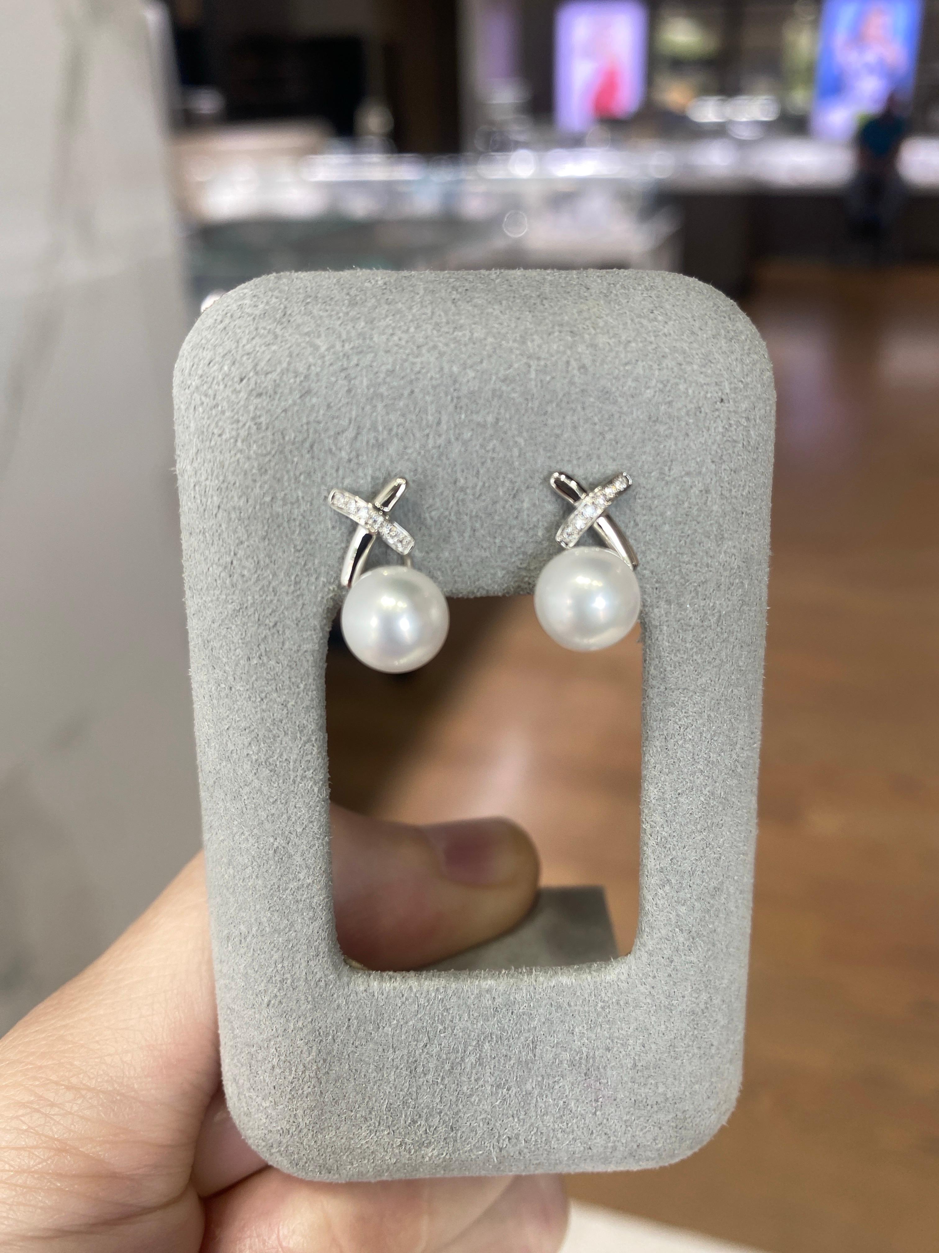 Round Cut Pearl and Diamond 14 Karat White Gold Stud Earrings For Sale