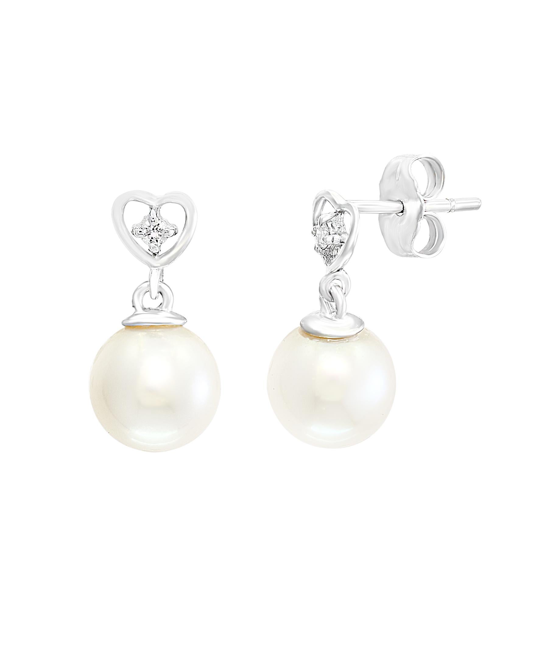 14 Karat White Gold Freshwater Cultured Pearl and Diamond Heart ...
