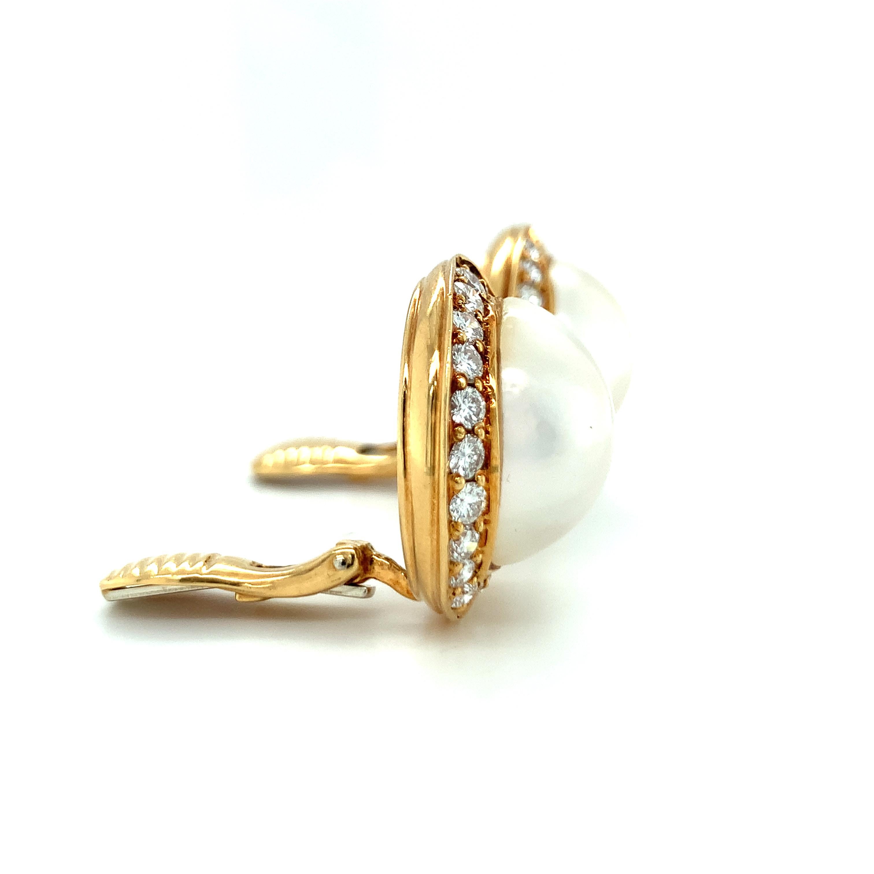 Round Cut Pearl and Diamond 18k Yellow Gold Earclips For Sale