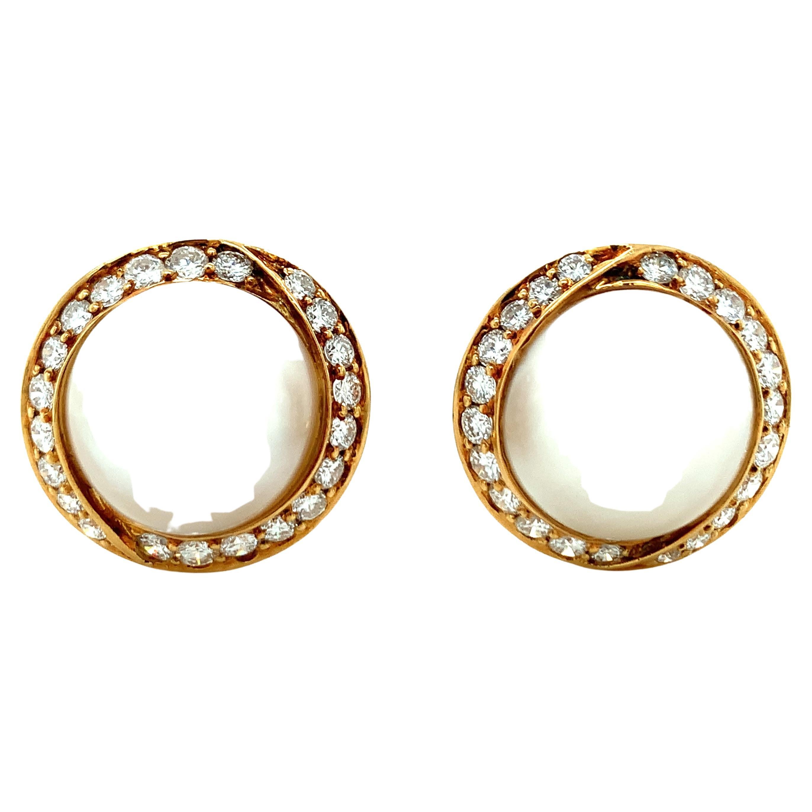 Pearl and Diamond 18k Yellow Gold Earclips For Sale