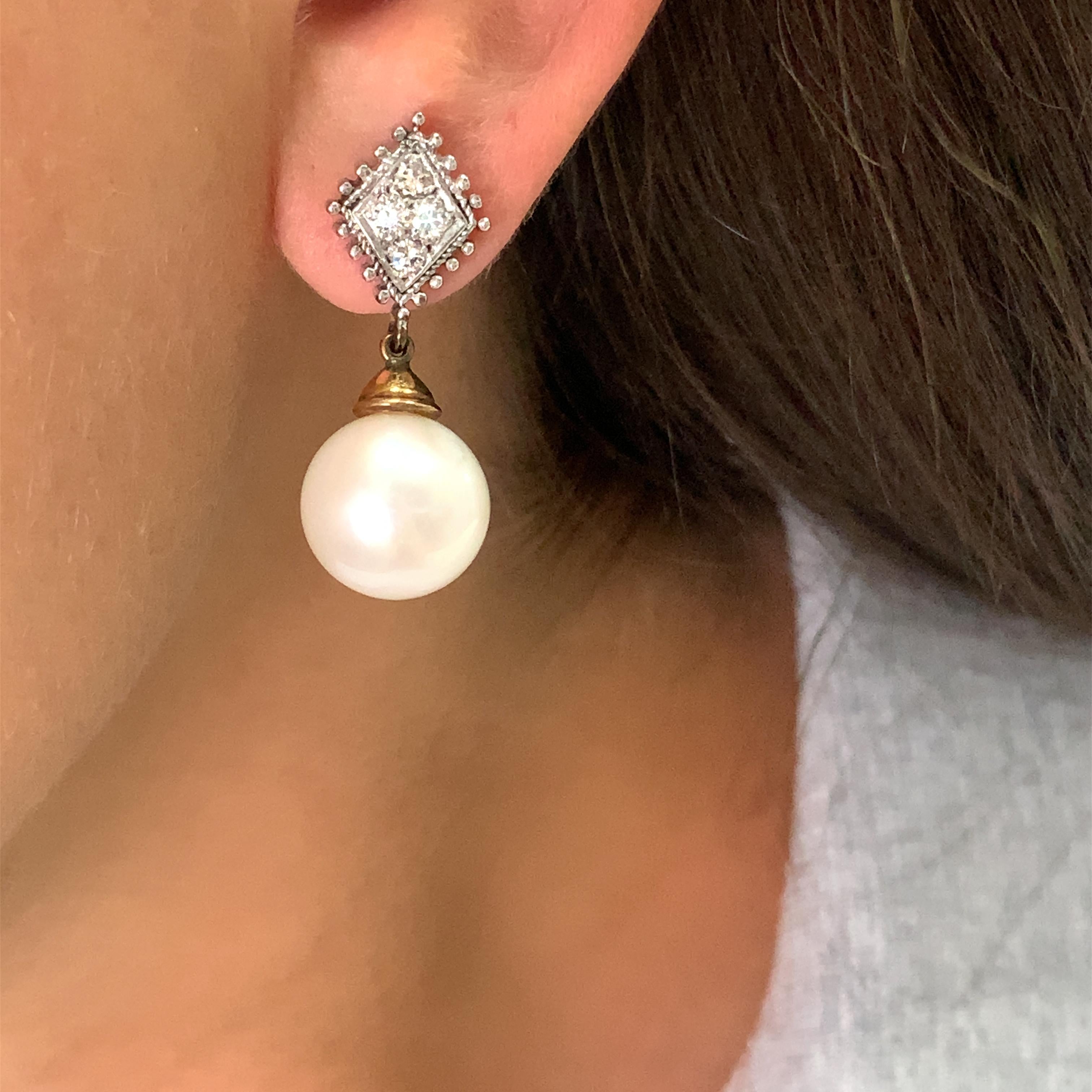 Art Deco Pearl and diamond art deco drop earrings 18k gold For Sale
