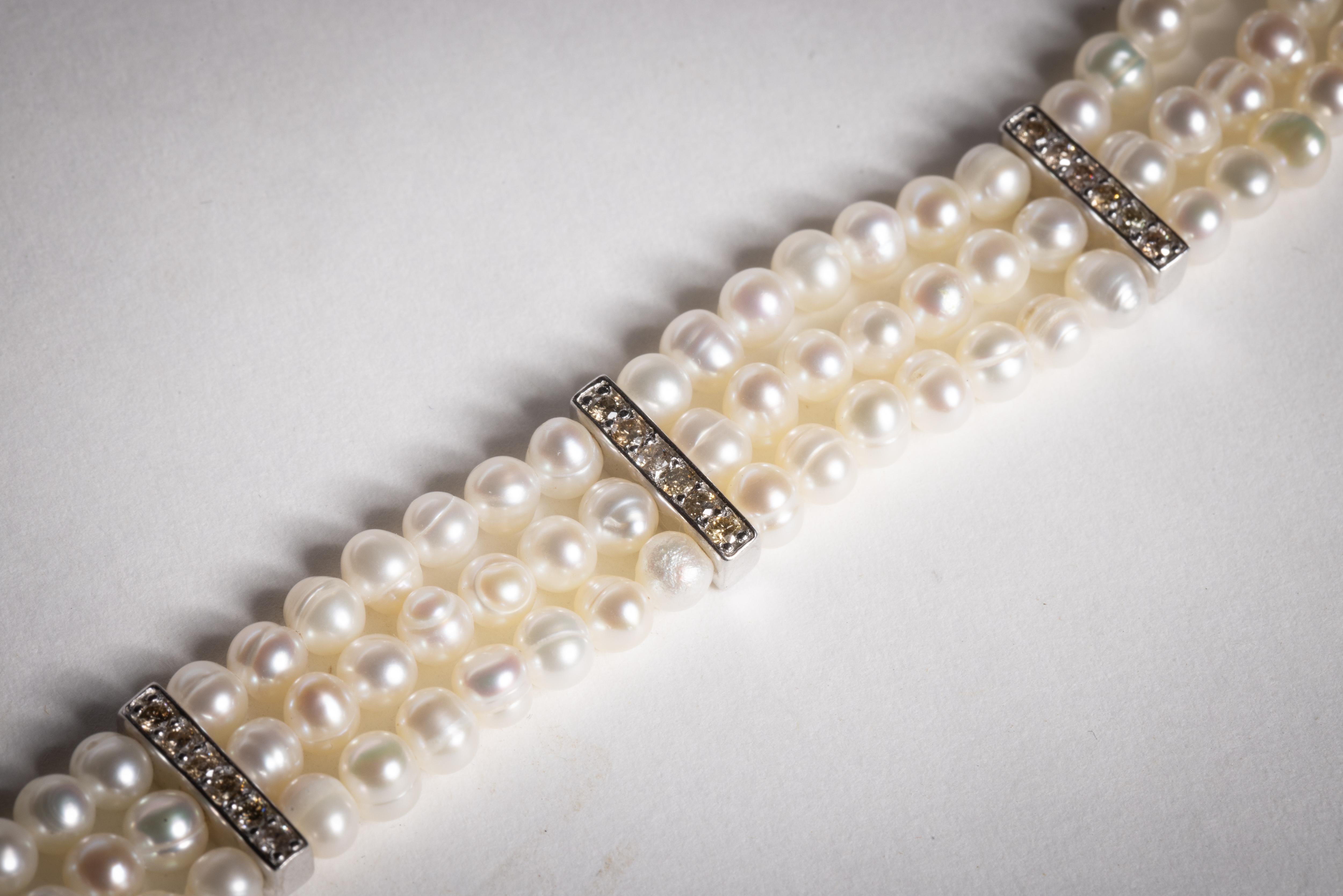 Perlen- und Diamantarmband mit Perlen im Angebot 1