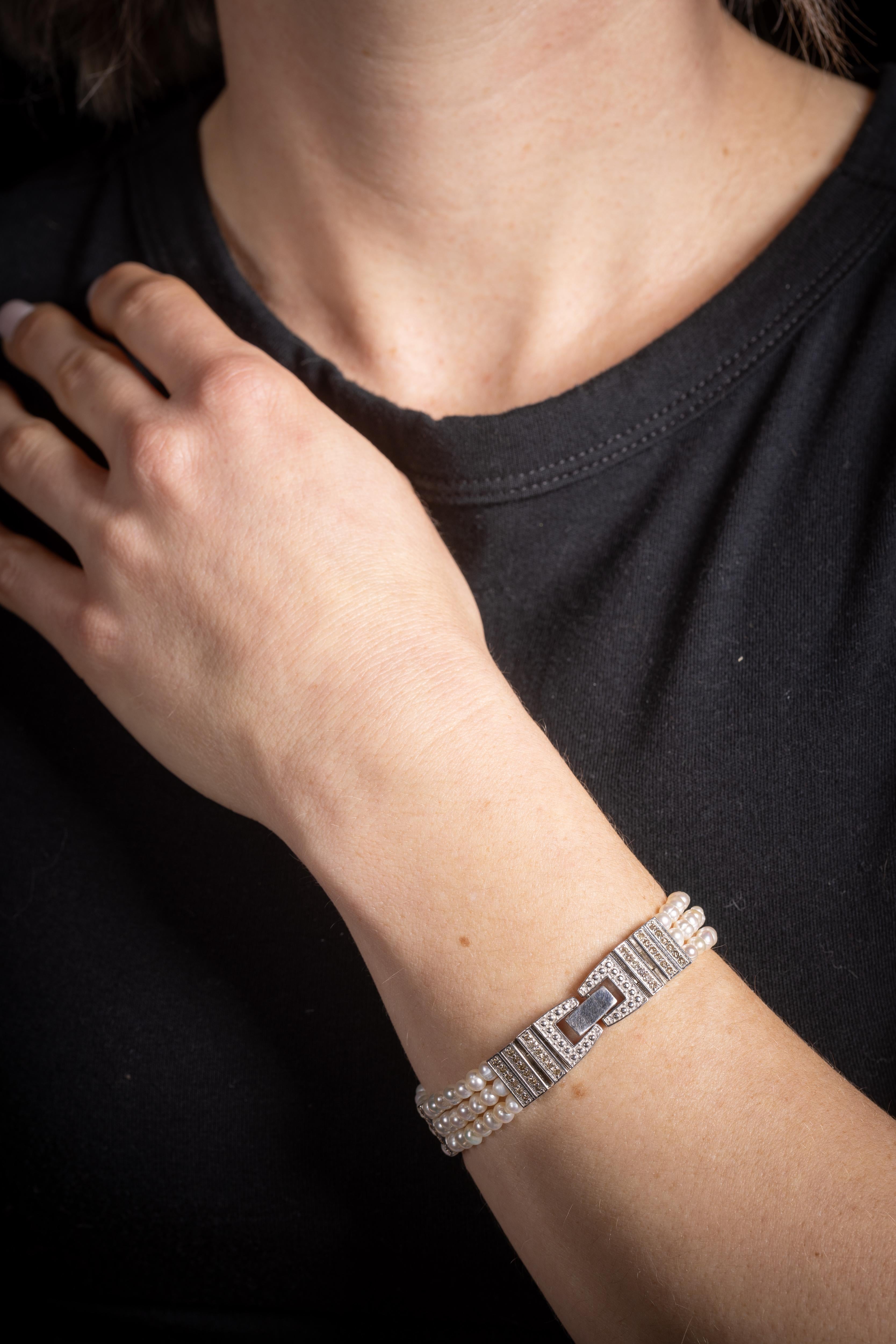 Perlen- und Diamantarmband mit Perlen im Angebot 2