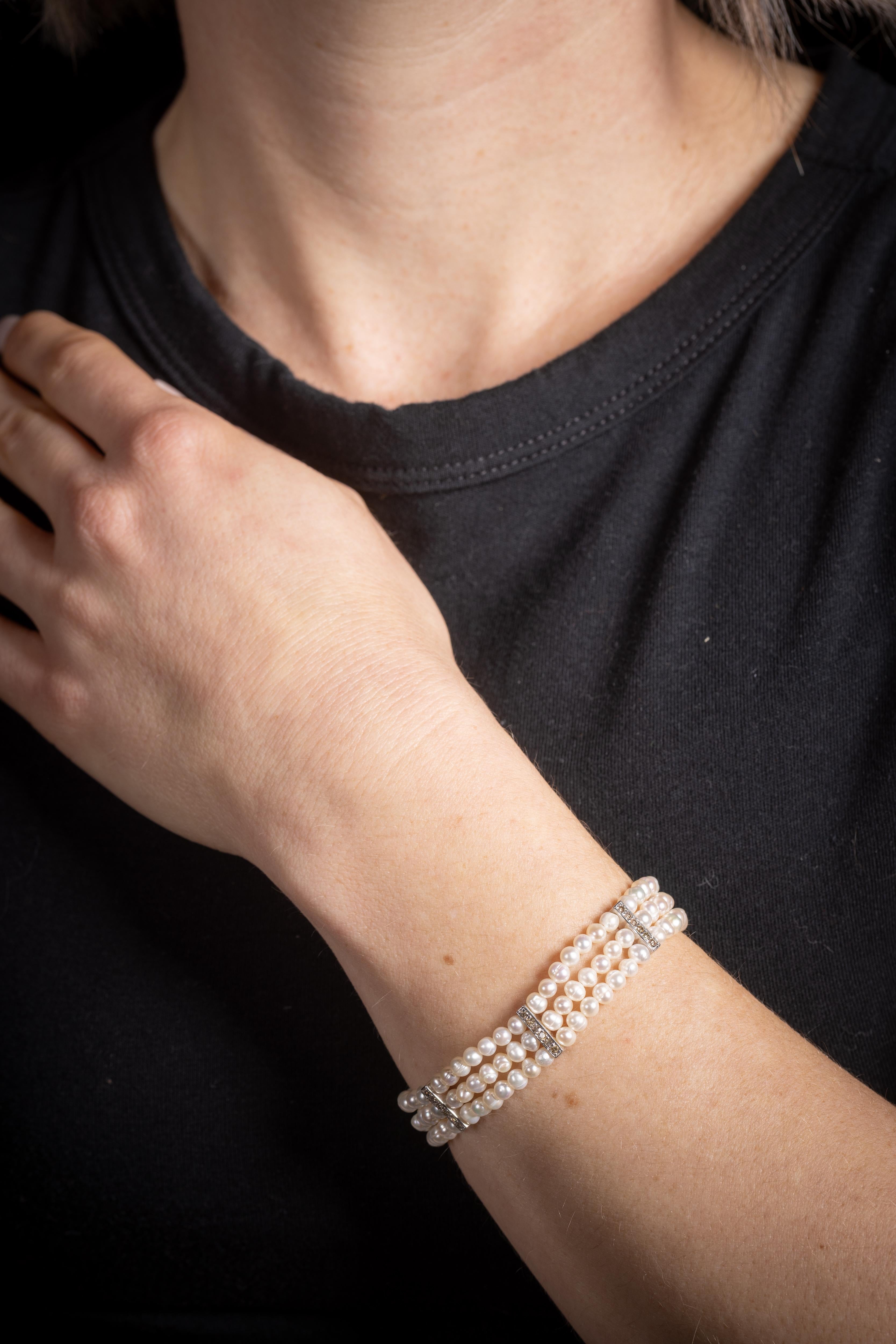 Perlen- und Diamantarmband mit Perlen im Angebot 3