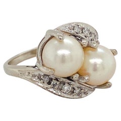 Pearl and Diamond Bypass Ring Toi et Moi in 14K White Gold Vintage Circa 1960