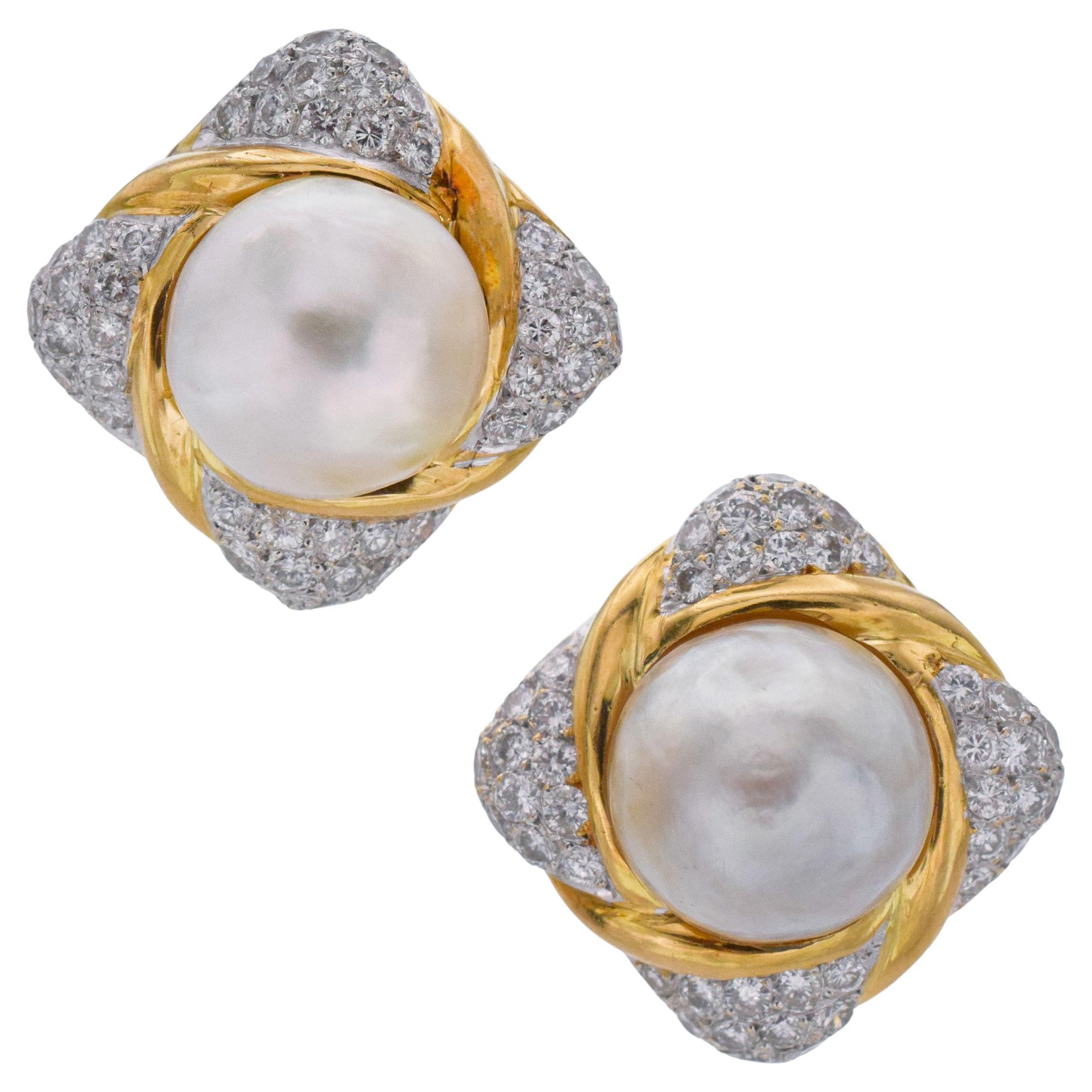 Clip per orecchie con perle e diamanti