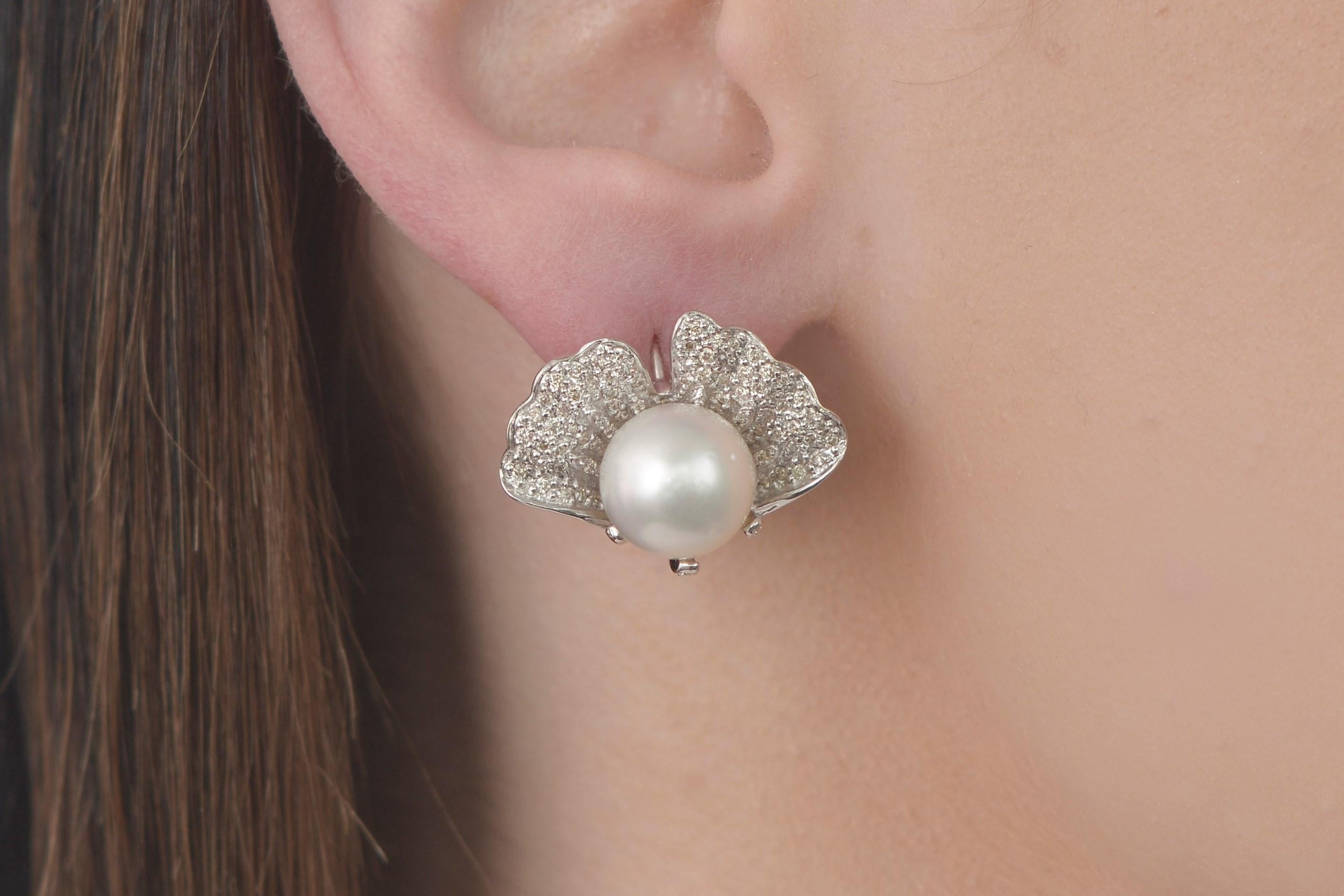 Women's Pearl and Diamond Flower Earrings