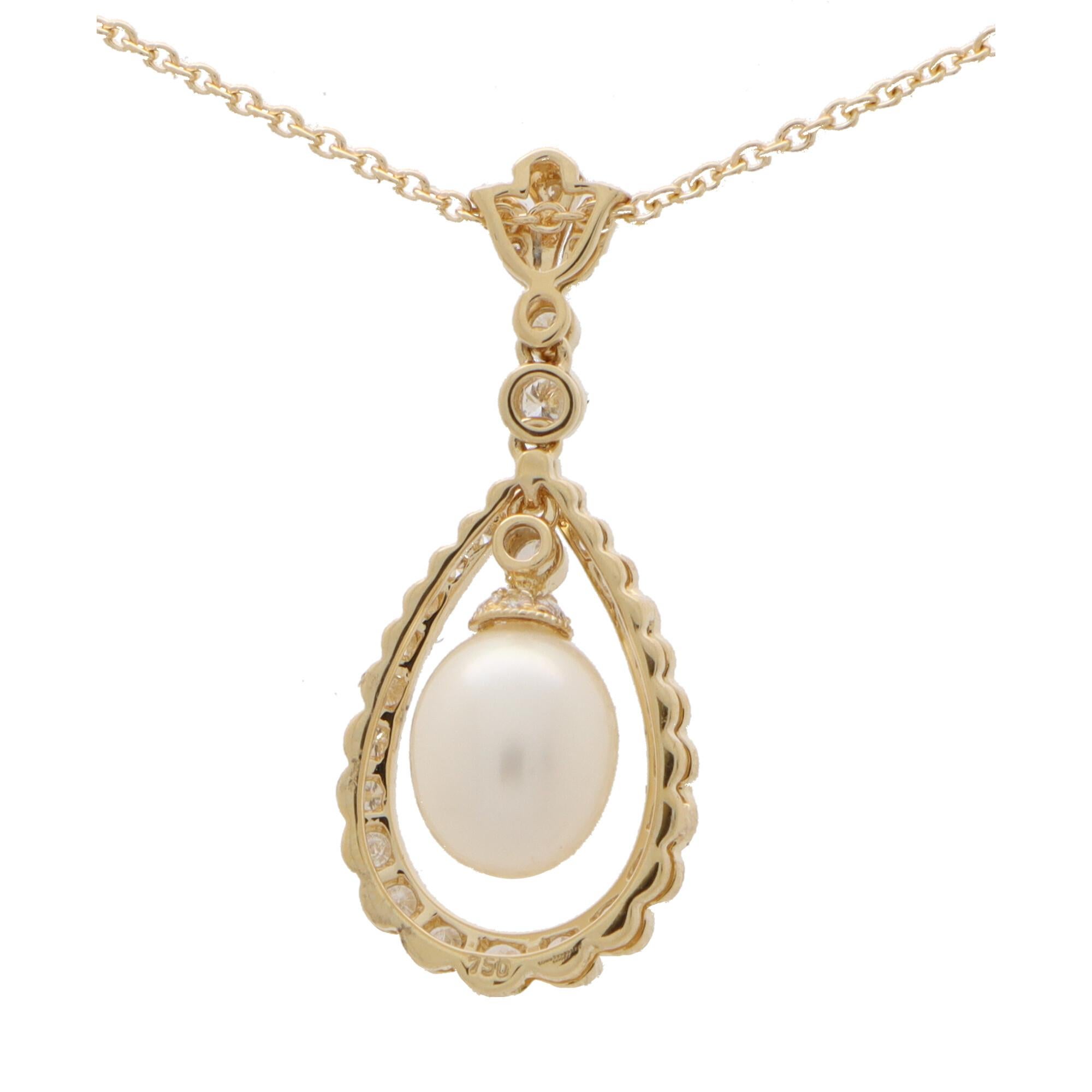 Round Cut  Pearl and Diamond Garland Pendant Necklace Set in 18k Yellow Gold For Sale