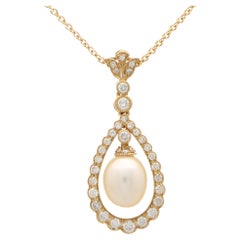  Pearl and Diamond Garland Pendant Necklace Set in 18k Yellow Gold