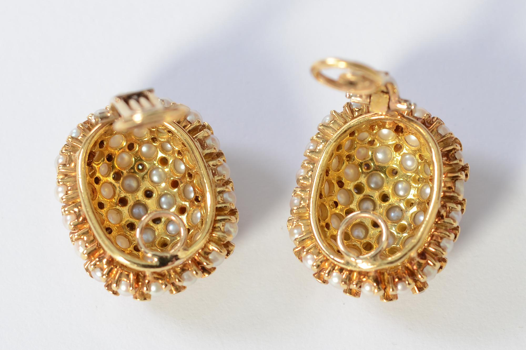 Pearl and Diamond Gold Earrings In Excellent Condition For Sale In Darnestown, MD