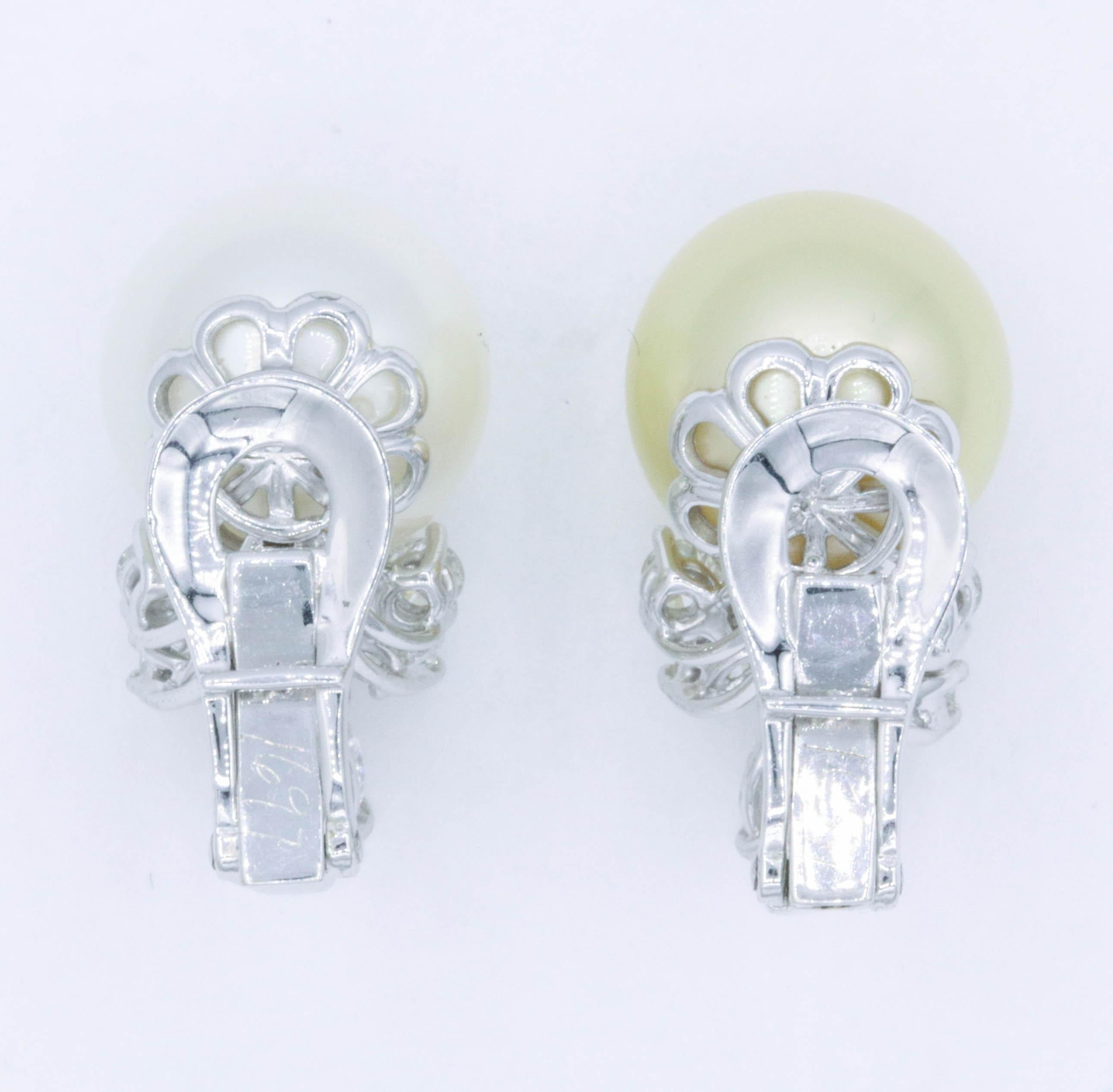 Contemporary Golden & South Sea Pearl Diamond Mismatch Earrings 1.39 Carats Platinum 13 MM For Sale