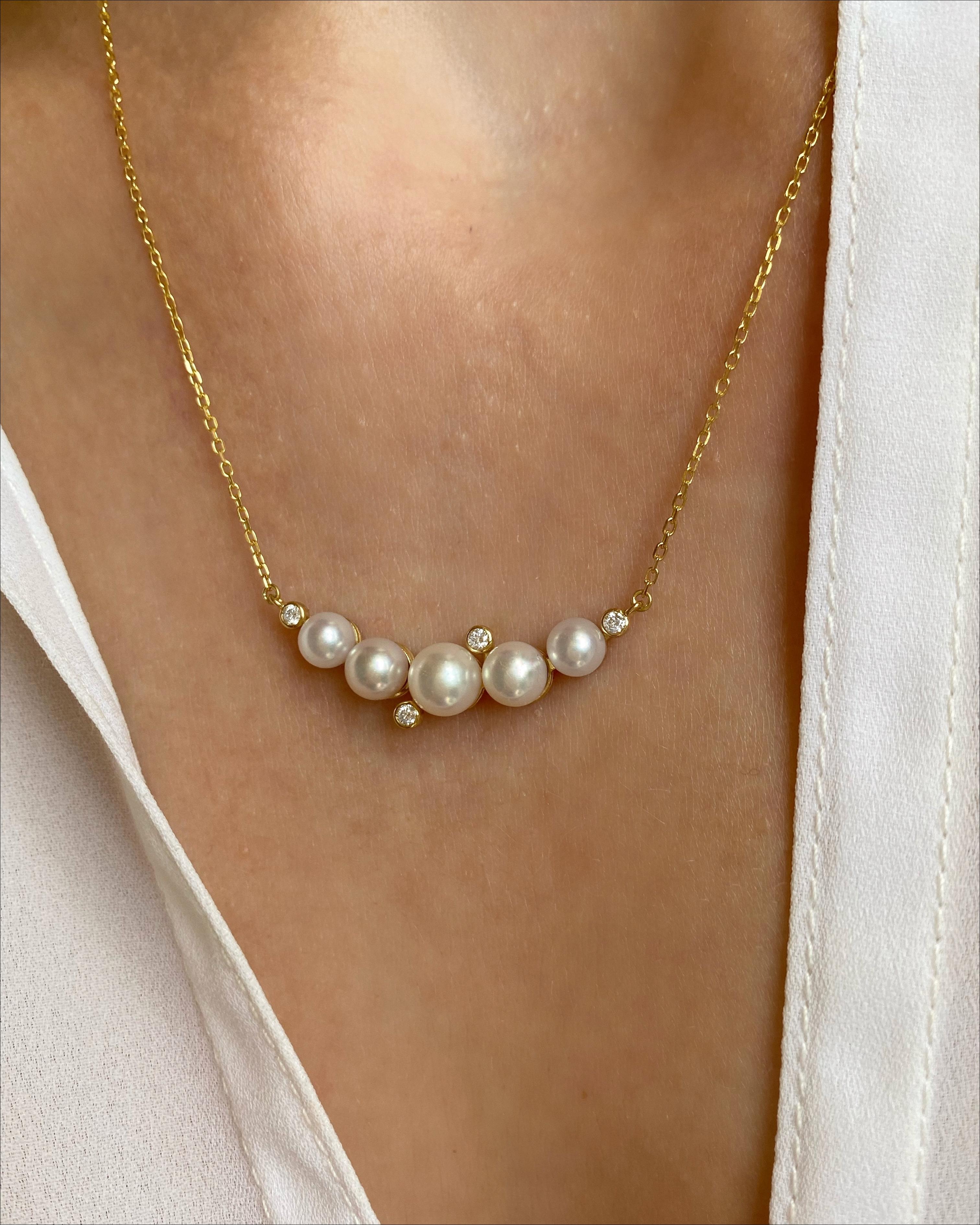 Collar de perlas y diamantes, oro de 18 quilates, por Michelle Massoura Corte redondo en venta