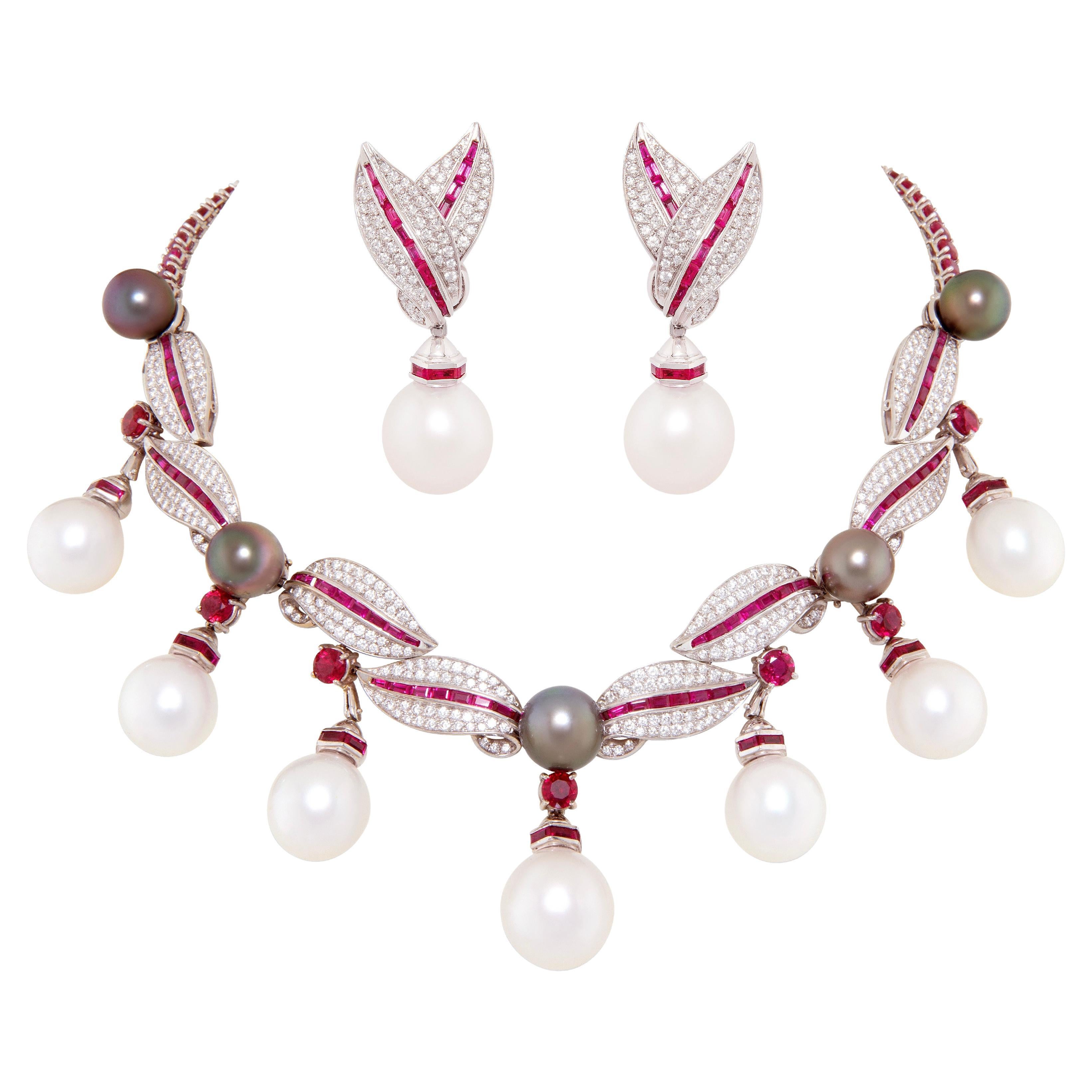 Halskette mit Perlen und Diamanten, Ohrringe mit Rubinblatt-Design von Ella Gafter