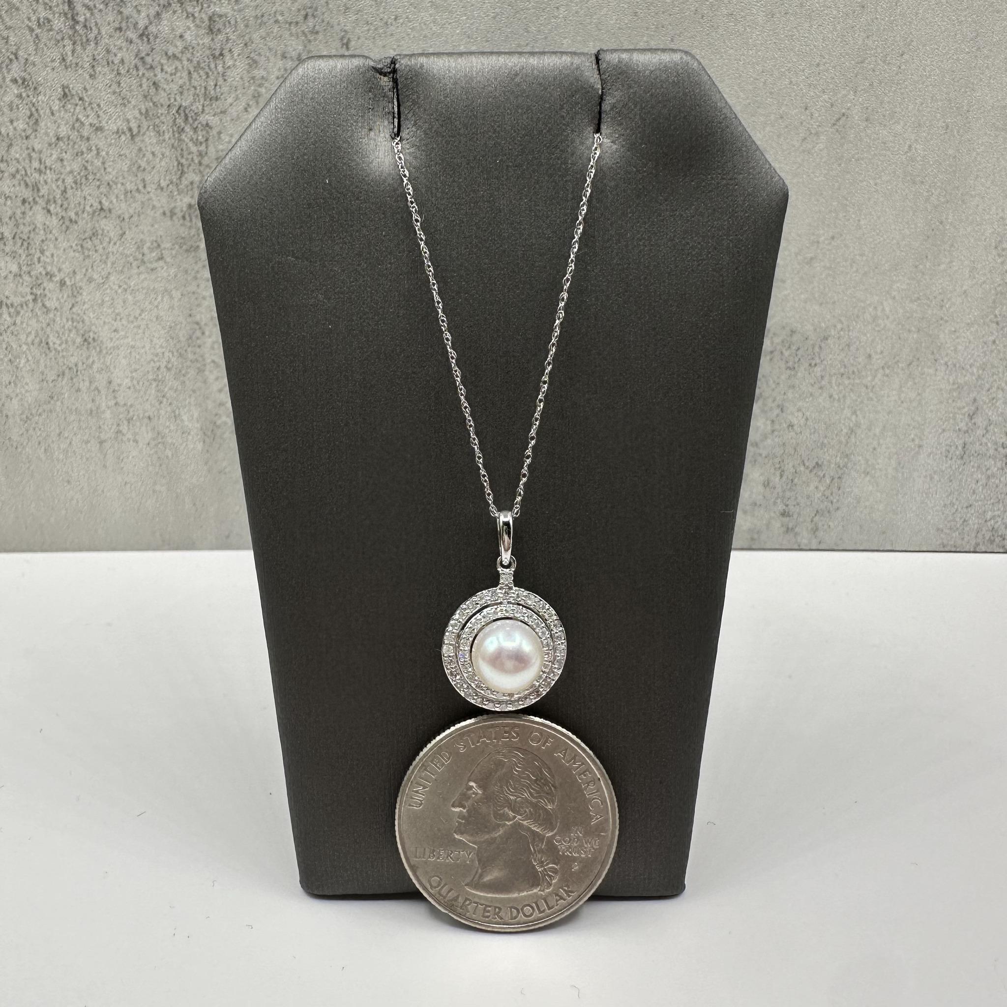 Collier de perles et diamants en or blanc 14kt - Perle ronde de 7,3 mm, 0,25ctw Dia Neuf - En vente à West Hempstead, NY