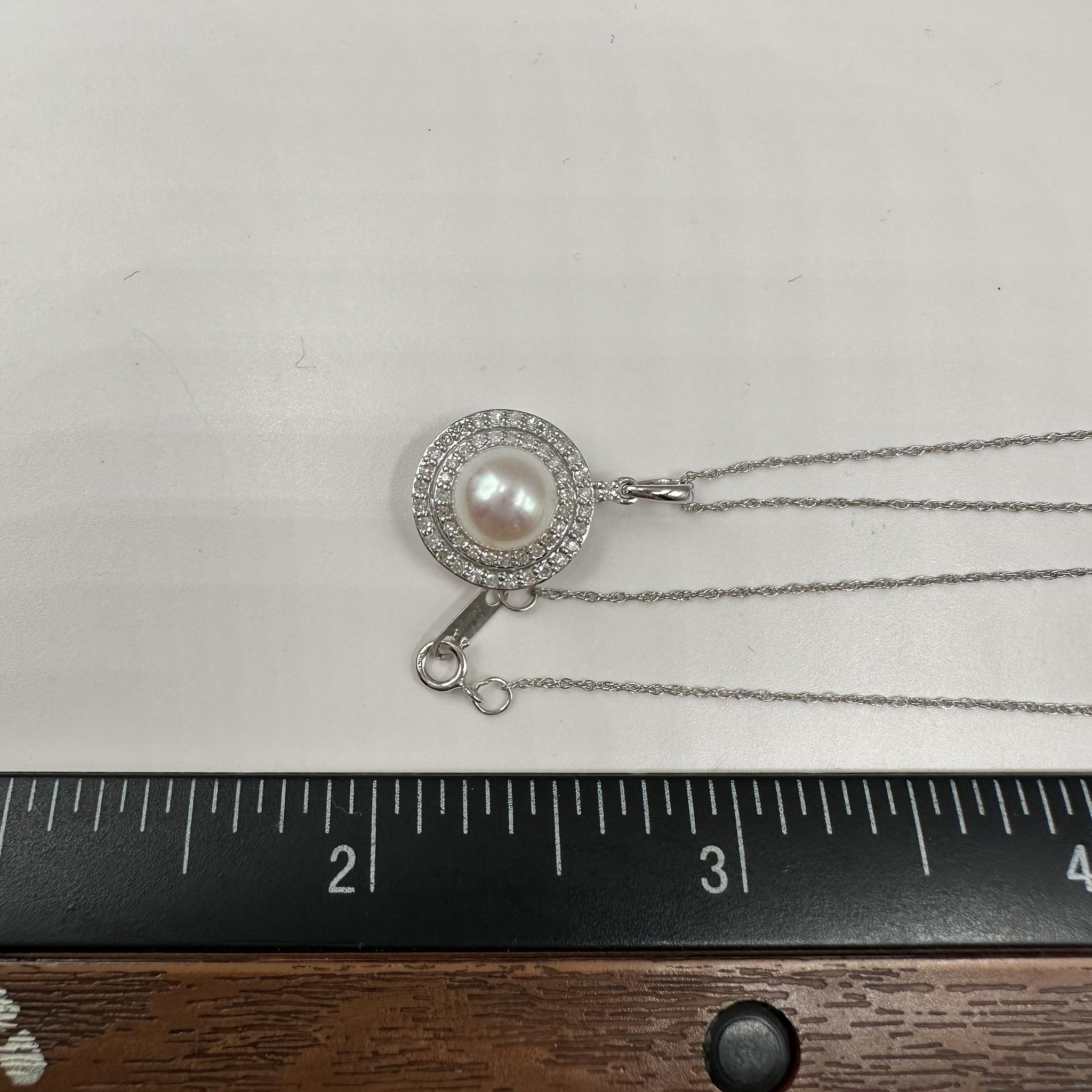 Collier de perles et diamants en or blanc 14kt - Perle ronde de 7,3 mm, 0,25ctw Dia Pour femmes en vente