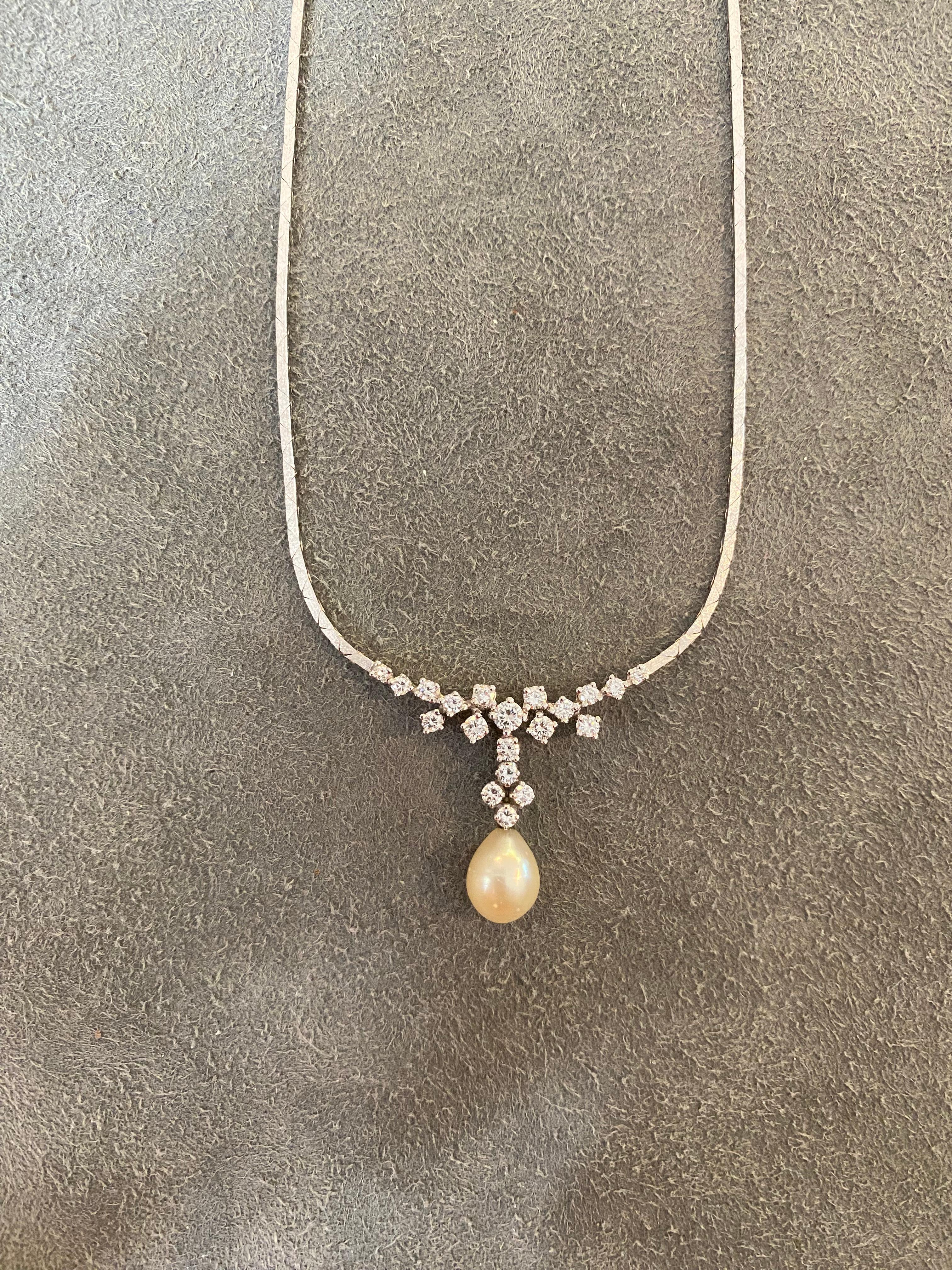 Round Cut Pearl and Diamond Necklace in 18k White Gold For Sale