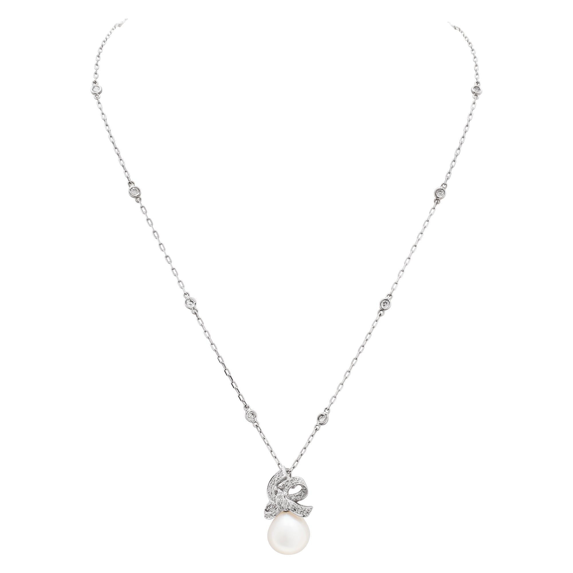 Pearl and Diamond Pendant in 18k White Gold For Sale