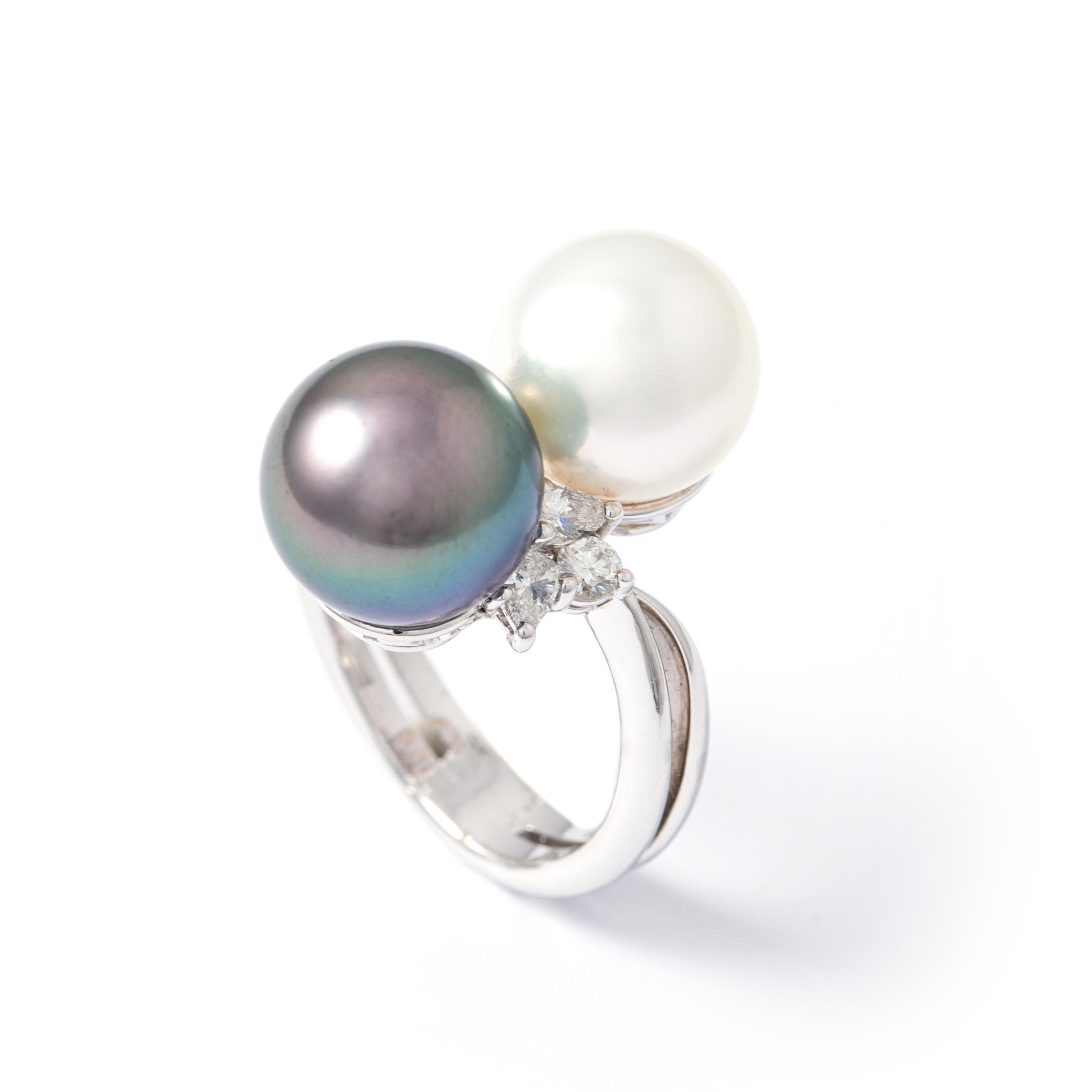 Pearl and Diamond Platinum Ring For Sale 1