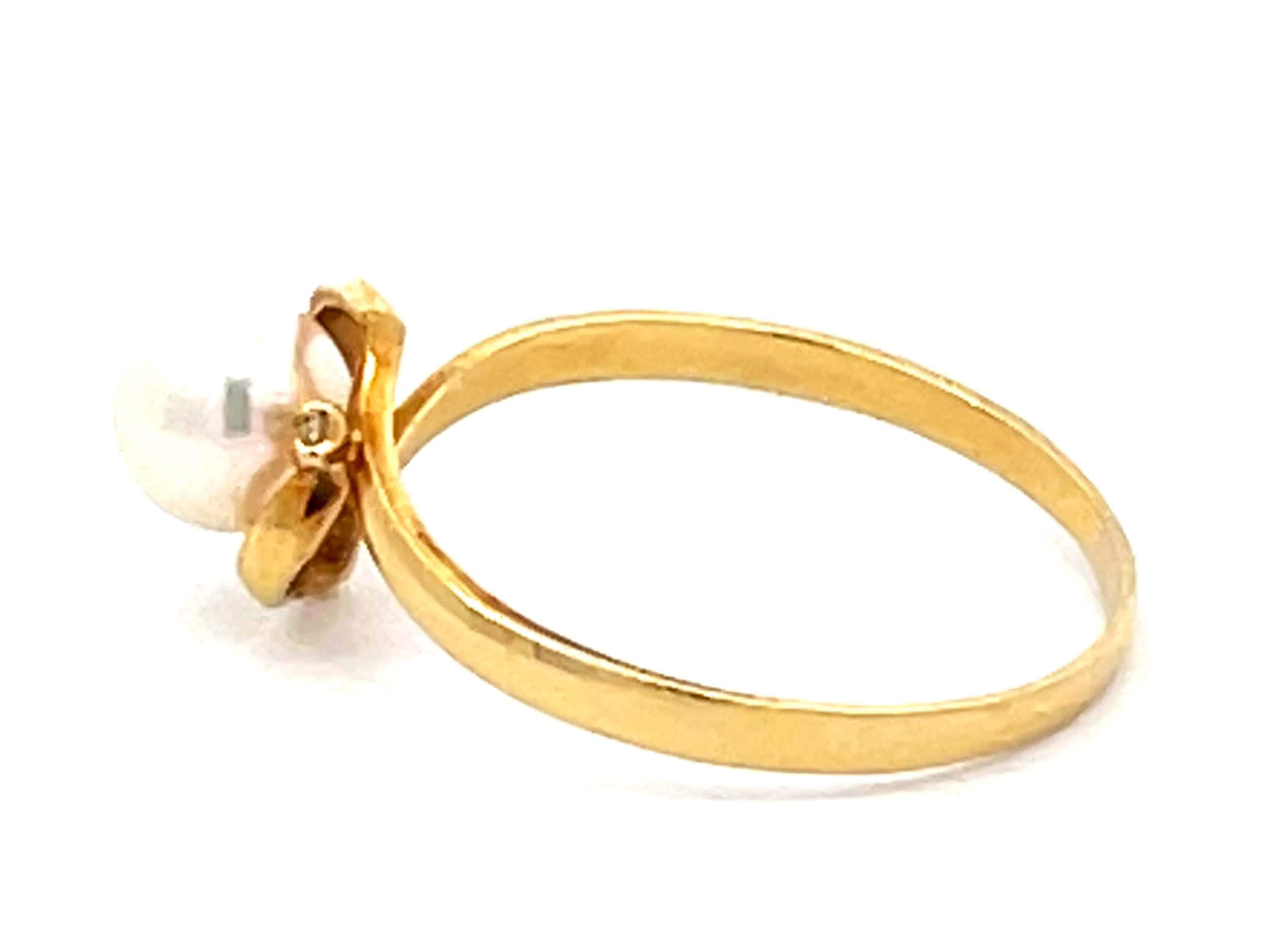 Women's Pearl and Diamond Ring 18k Yellow Gold For Sale