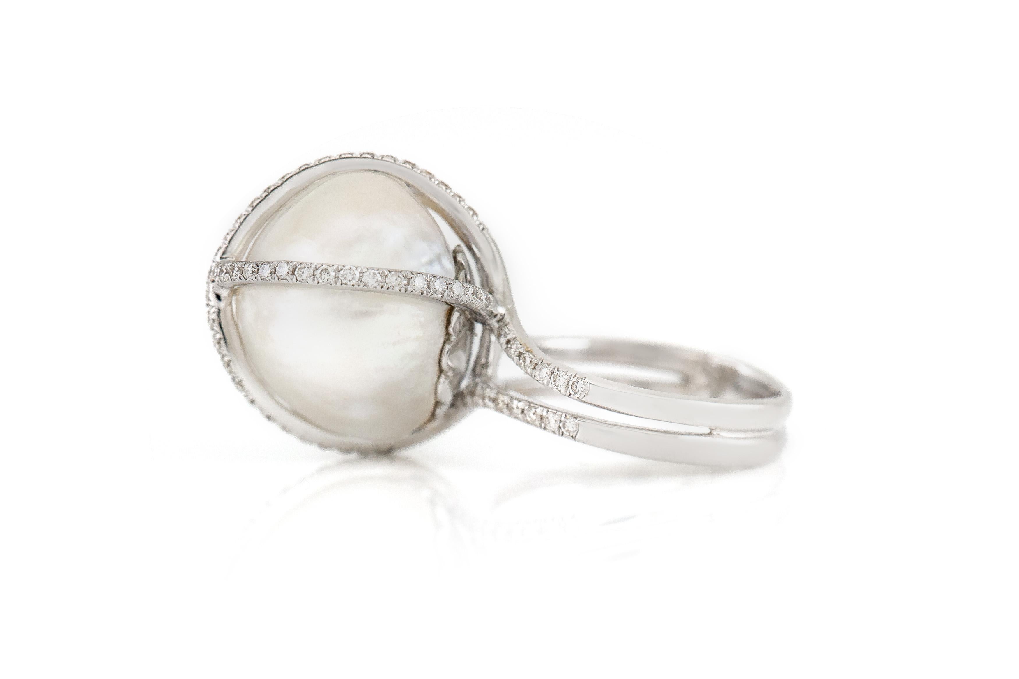 Ring mit Perlen- und Diamanten (Rundschliff) im Angebot
