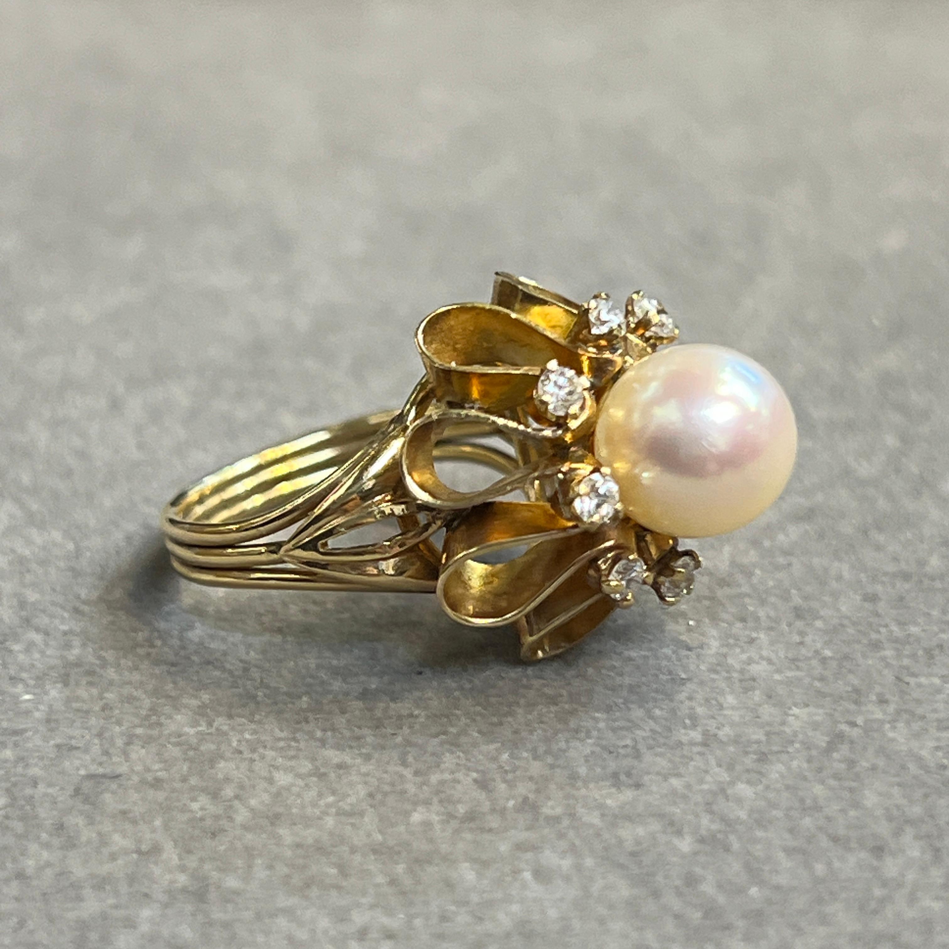 Ring mit Perlen- und Diamanten im Angebot 3