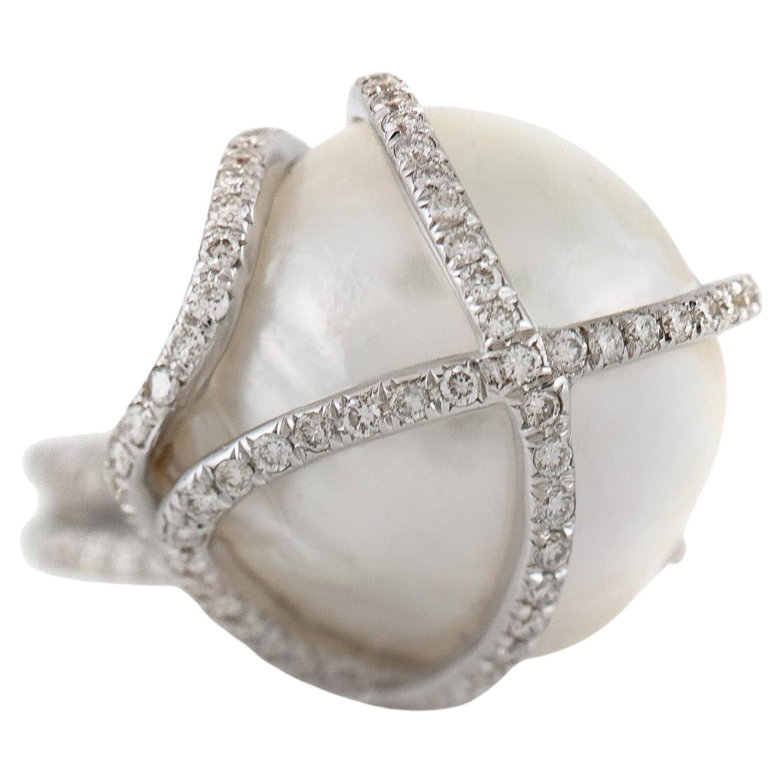 Ring mit Perlen- und Diamanten