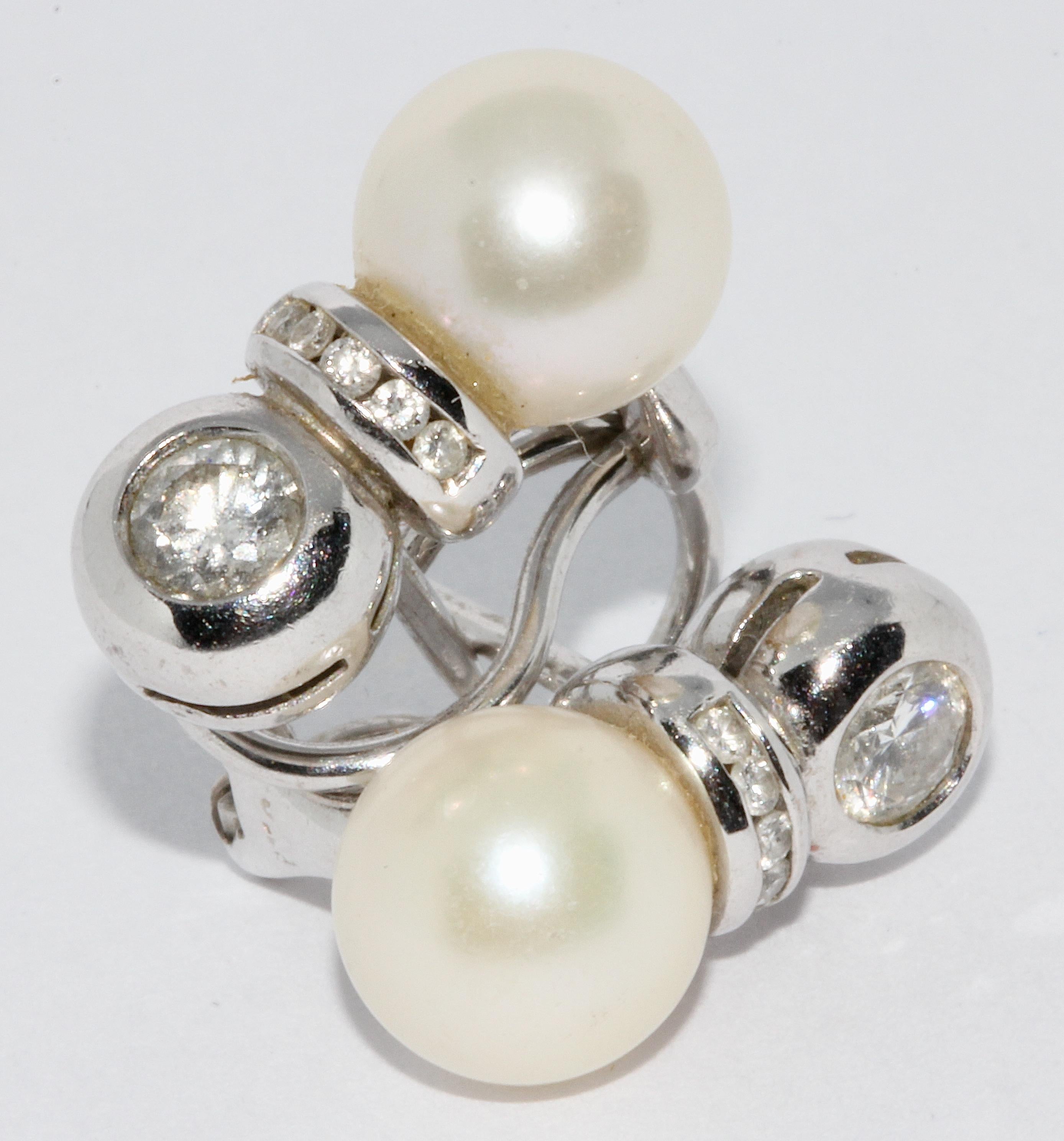 Clous d'oreilles à clip perles et diamants, or blanc Bon état - En vente à Berlin, DE