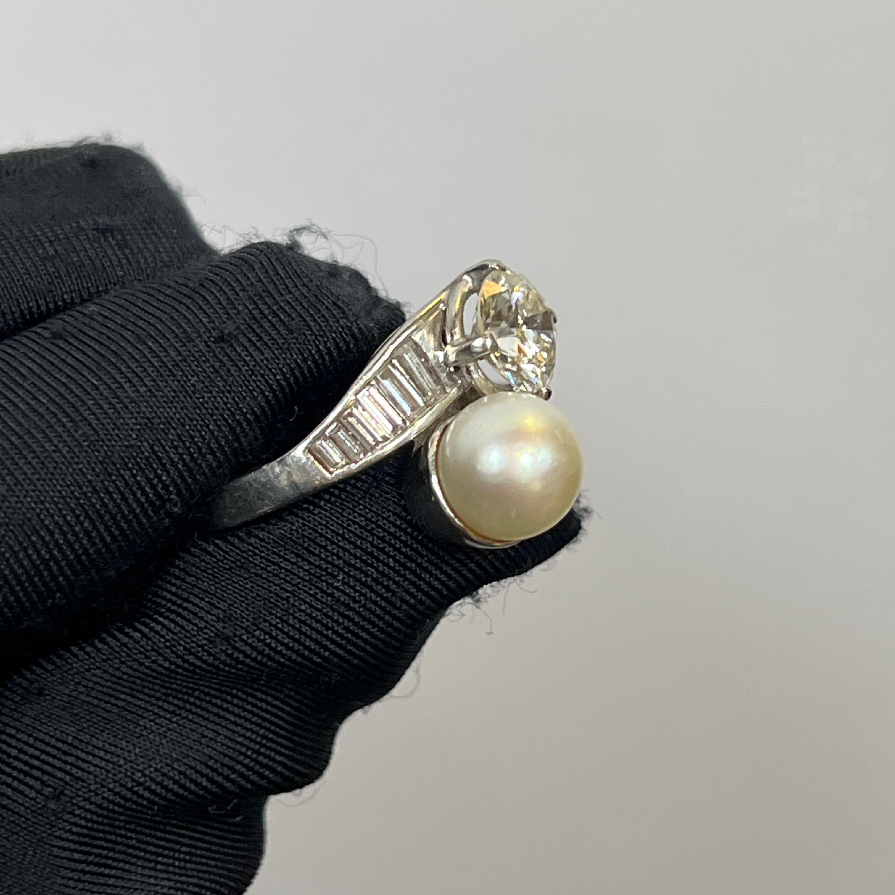 Anello You & Me con perle e diamanti In condizioni ottime in vendita a New York, NY