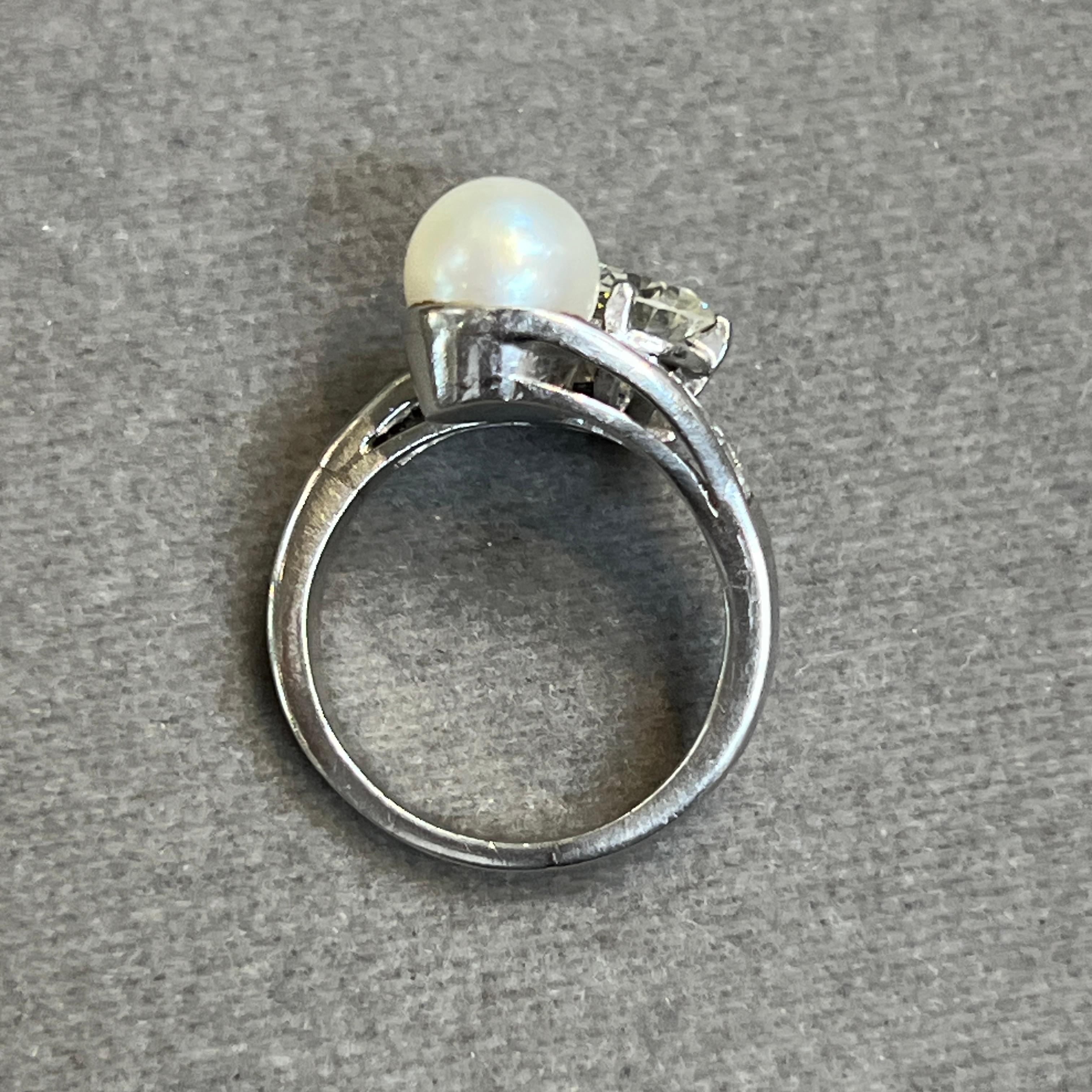 Anello You & Me con perle e diamanti in vendita 2