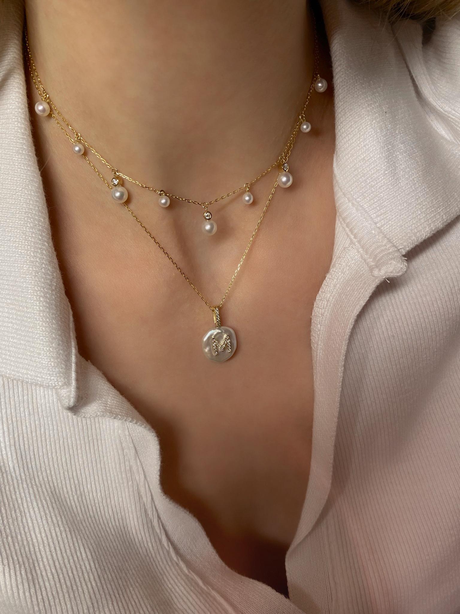 Contemporain Collier ras du cou en or 18 carats, perles et diamants en vente