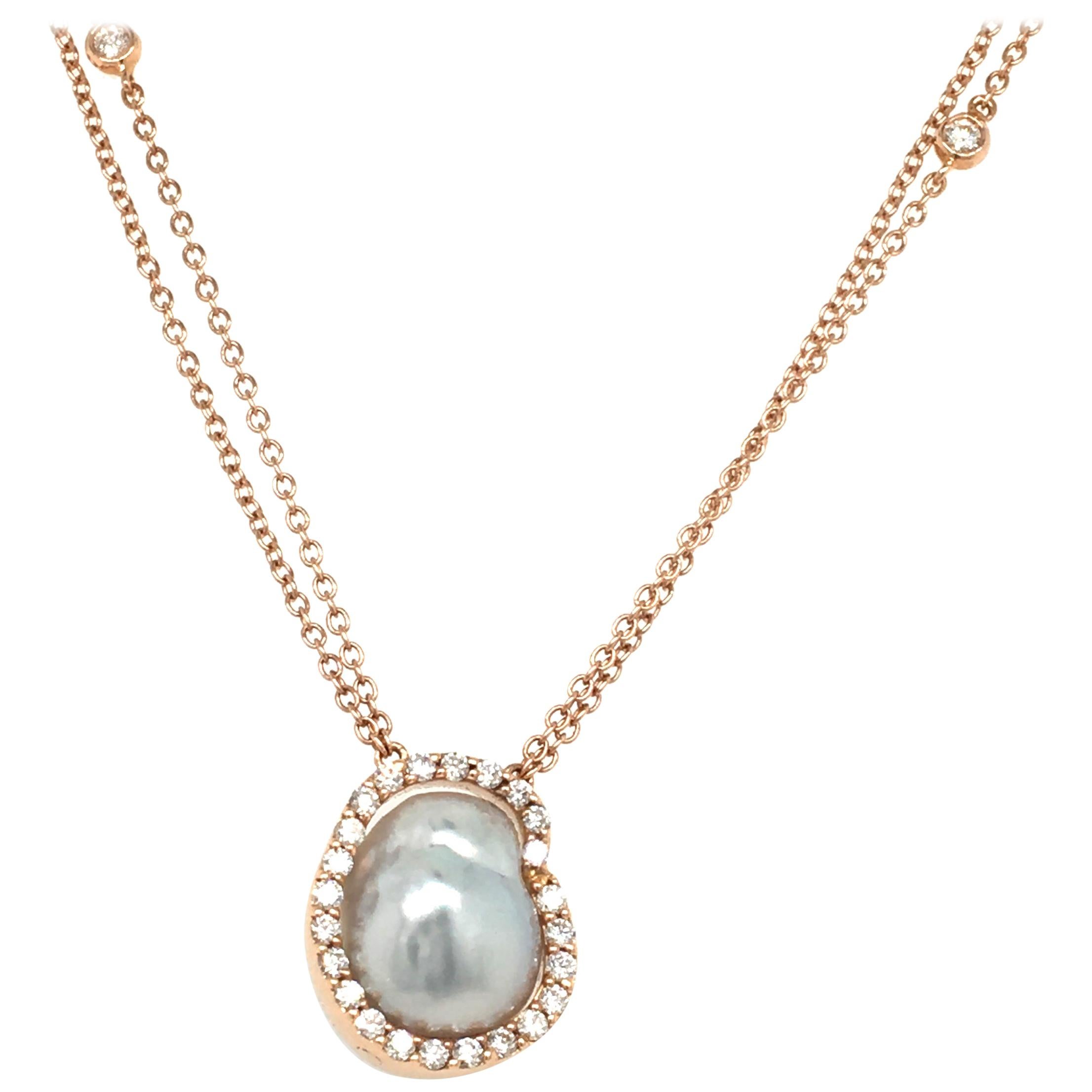 Pearl and Diamonds Rose Gold Pendent Italy For Sale