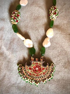 Pearl and emerald necklace with Mughal polki pendant