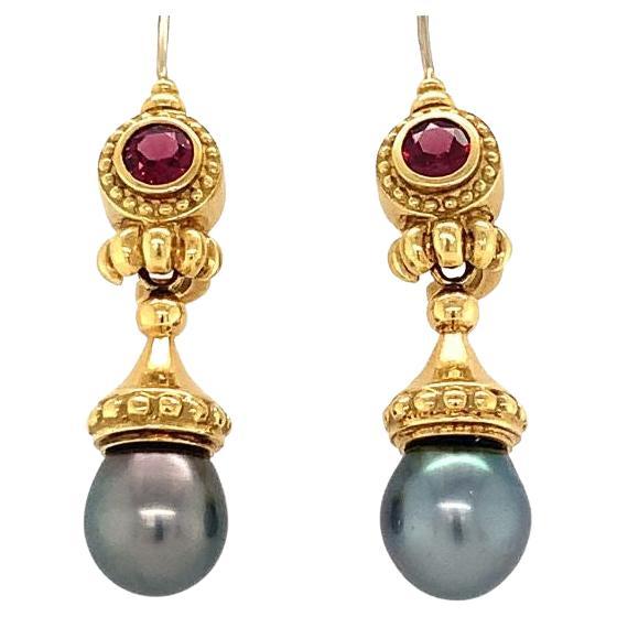 Pearl and Garnet 18K Yellow Gold Dangling Earrings, circa 1960s For Sale