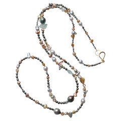 Halskette aus Perlen und Edelsteinen 36"