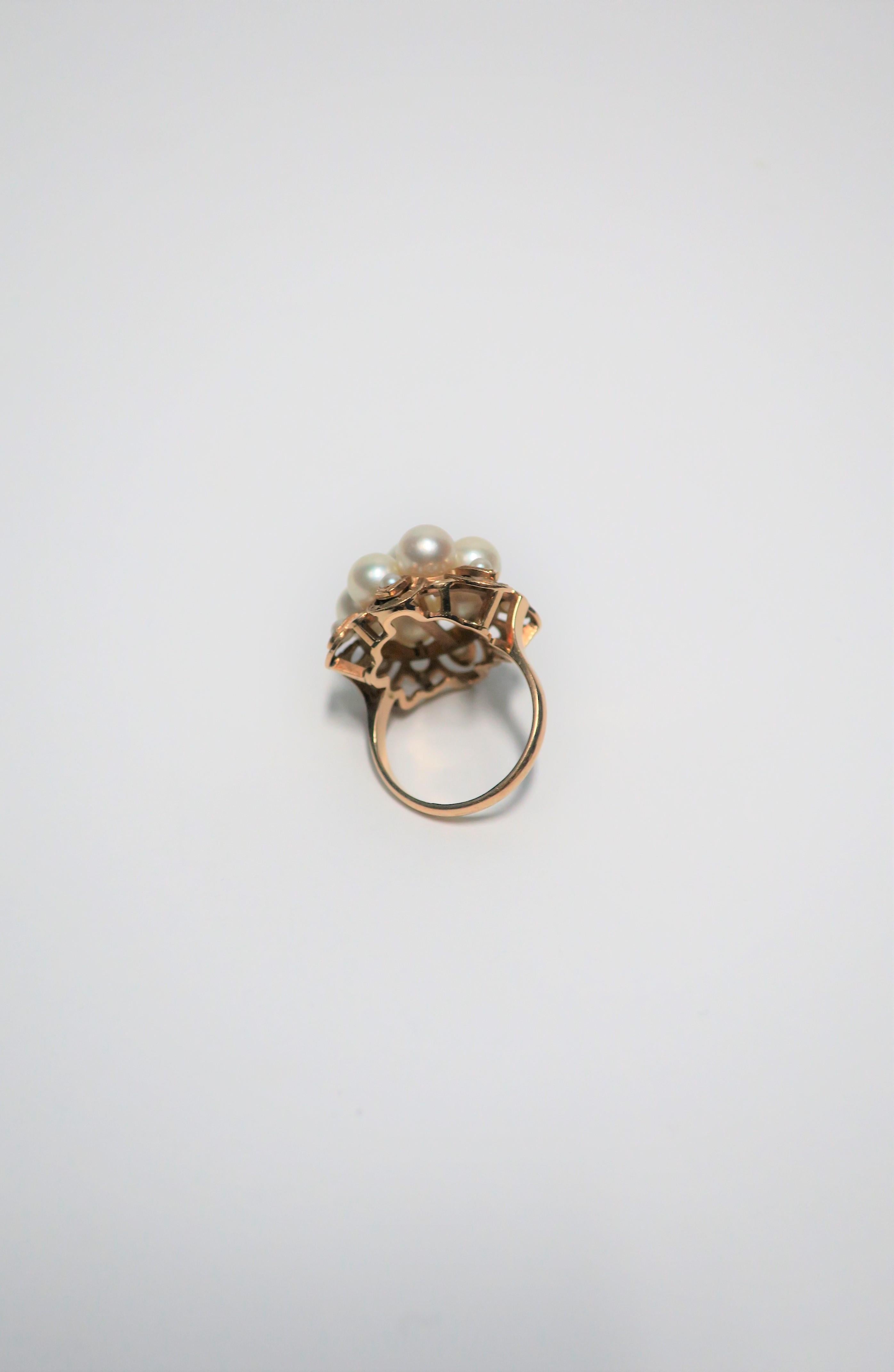 Cocktailring mit Perlen- und Gold-Cluster im Angebot 9