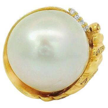 Pearl and Gold Cocktail Ring