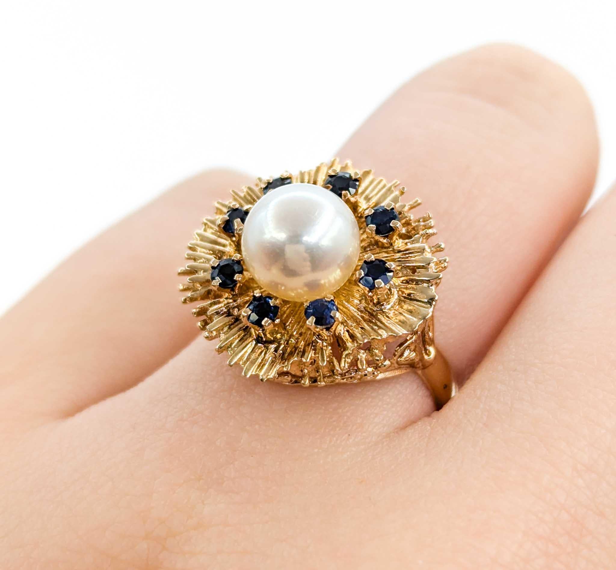 Pearl And Sapphire Starburst Ring Crafted in 14K Yellow Gold In Excellent Condition In Bloomington, MN