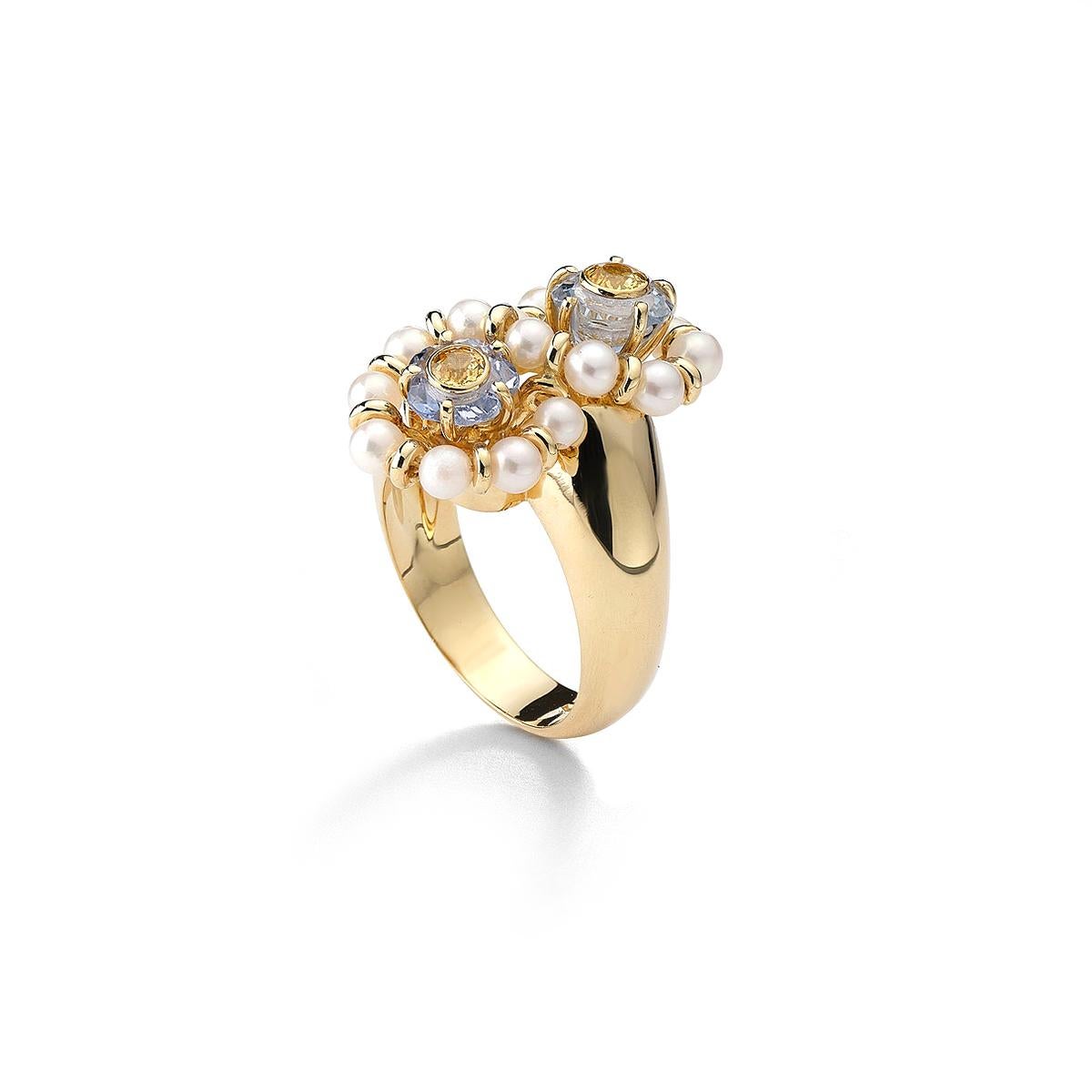 Ring in 18kt yellow gold set with 15 pearls 4.00 cts and 2 colored stones 3.76 cts Size 56    
