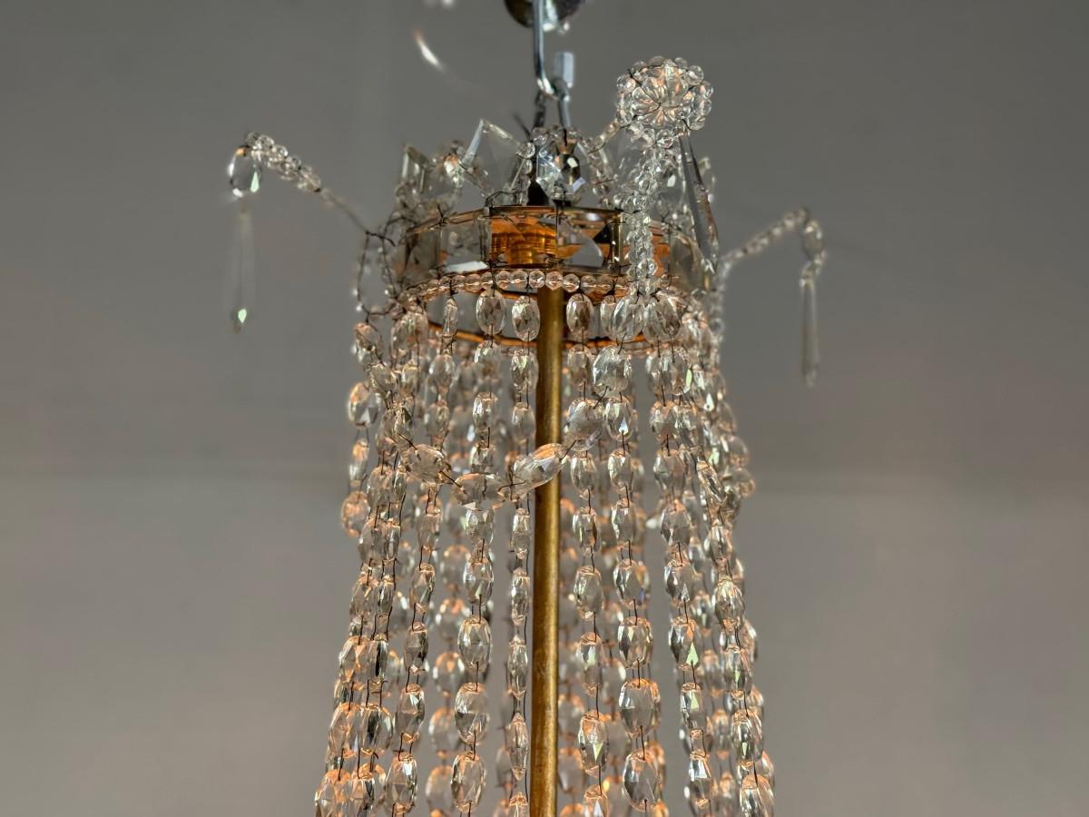 Perlentasche, Kronleuchter mit Reihen von geschliffenen Kristallperlen, um 1900 im Angebot 2