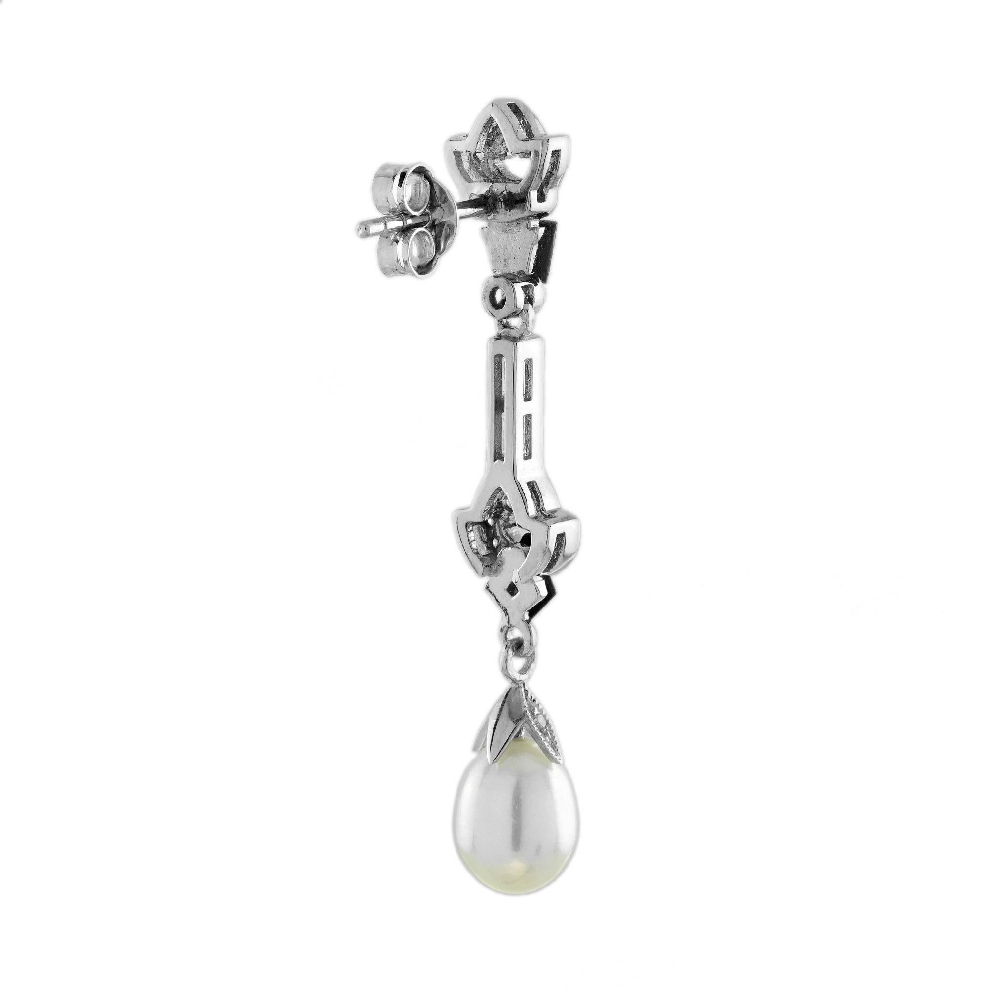 Taglio ovale Orecchini a goccia con perle, onice nero e diamanti in stile Art Deco in oro bianco 14K in vendita