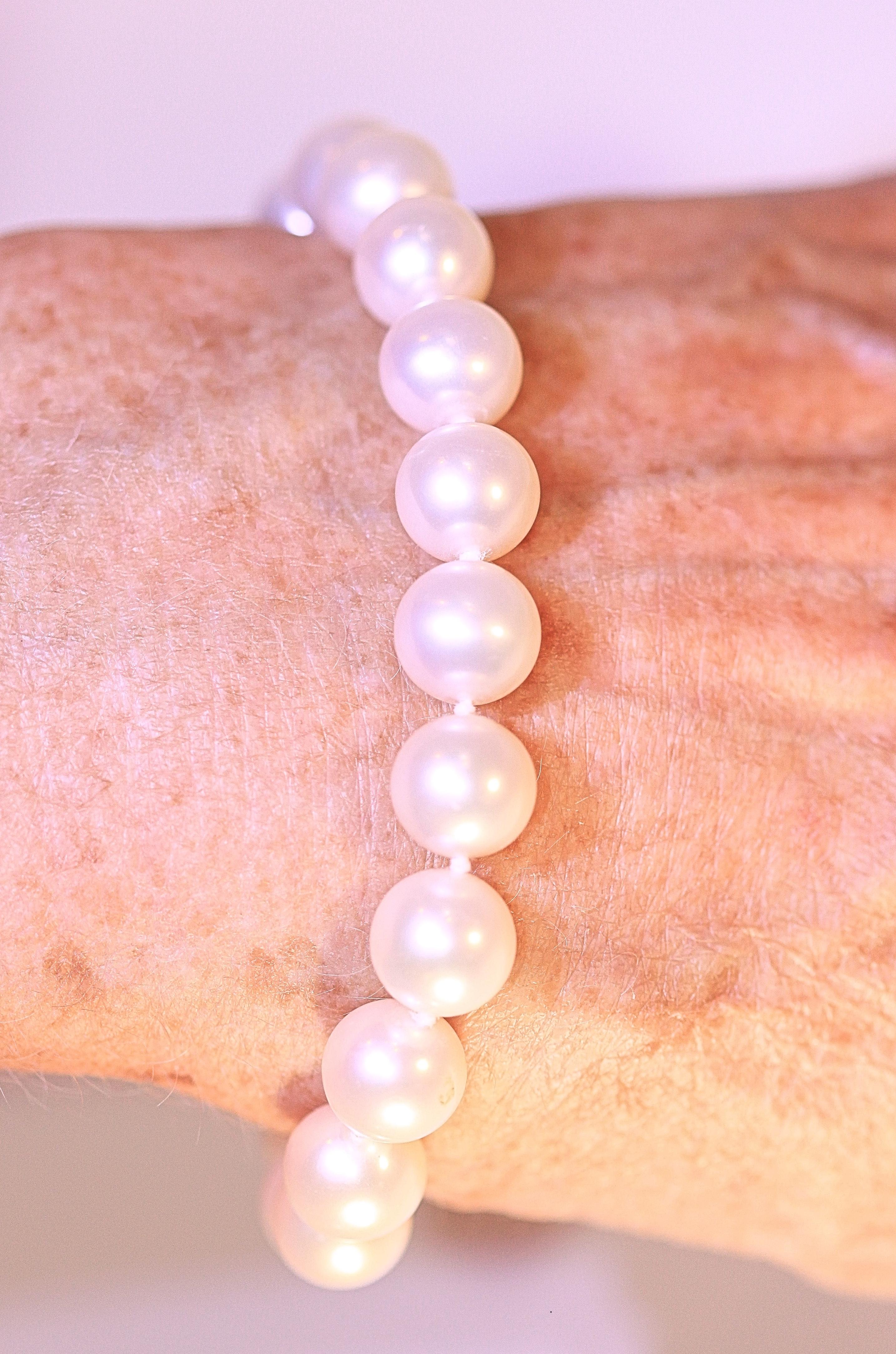 Pearl Bracelet South Sea Pearls 14 Karat White Gold In New Condition For Sale In Melbourne, FL