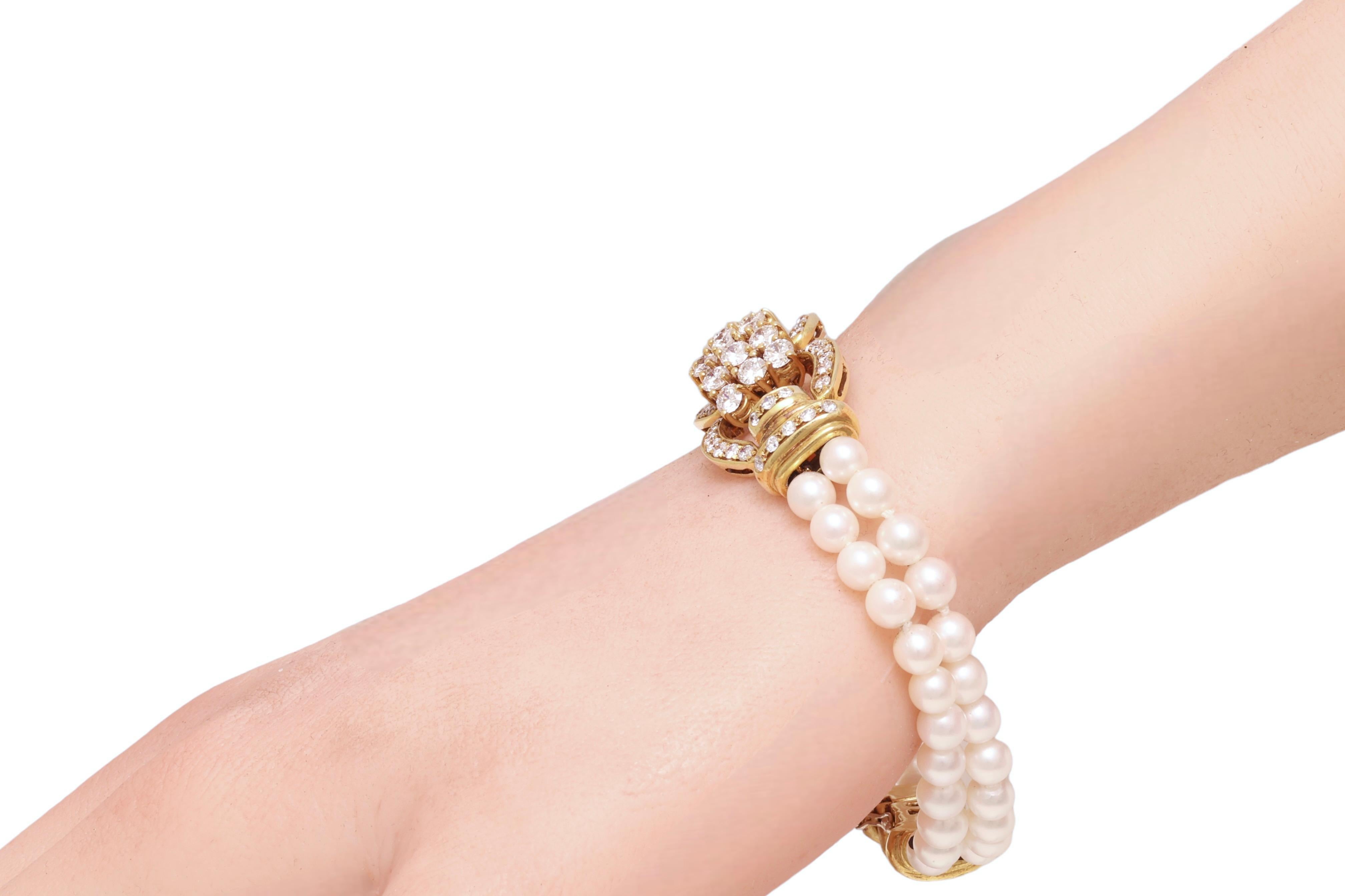 Bracelet de perles en or jaune 18 carats serti de 3,58 carats Diamants, perles et saphirs en vente 7