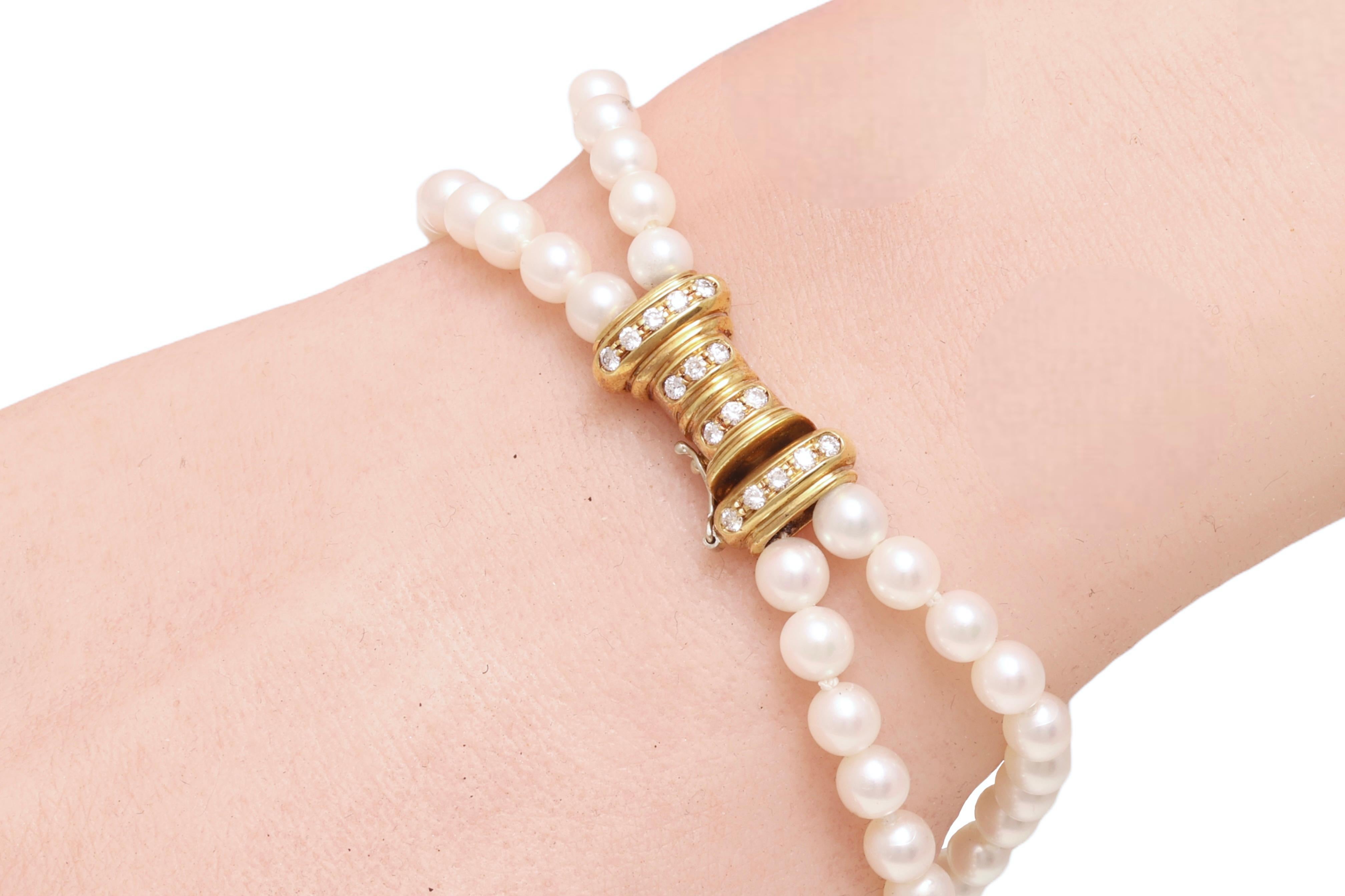 Bracelet de perles en or jaune 18 carats serti de 3,58 carats Diamants, perles et saphirs en vente 8