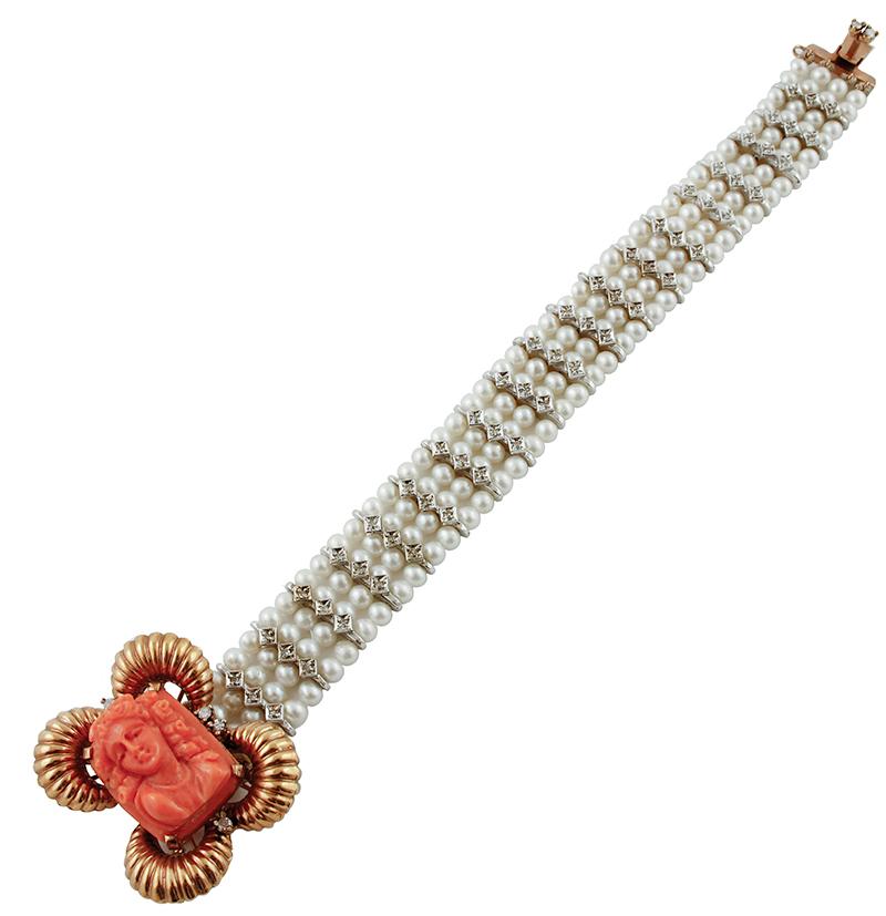 Rétro Bracelet perles avec fermeture en or et corail en vente