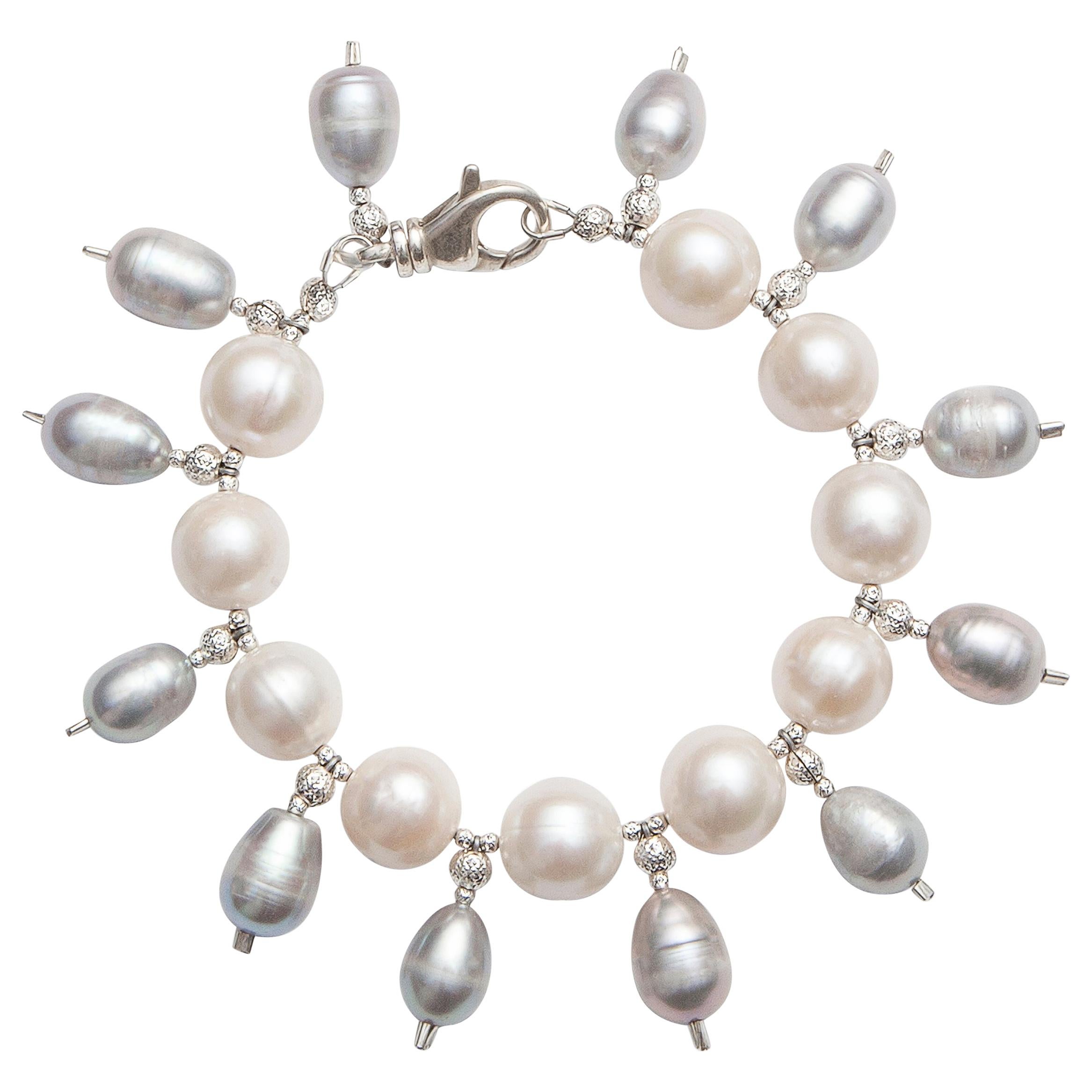 Pearl Bracelet with White Round Pearls and Grey Dangled Baroque Pearls For Sale