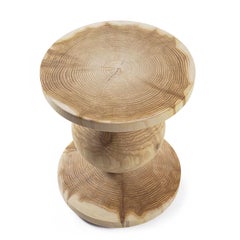Taburete de cedro perla