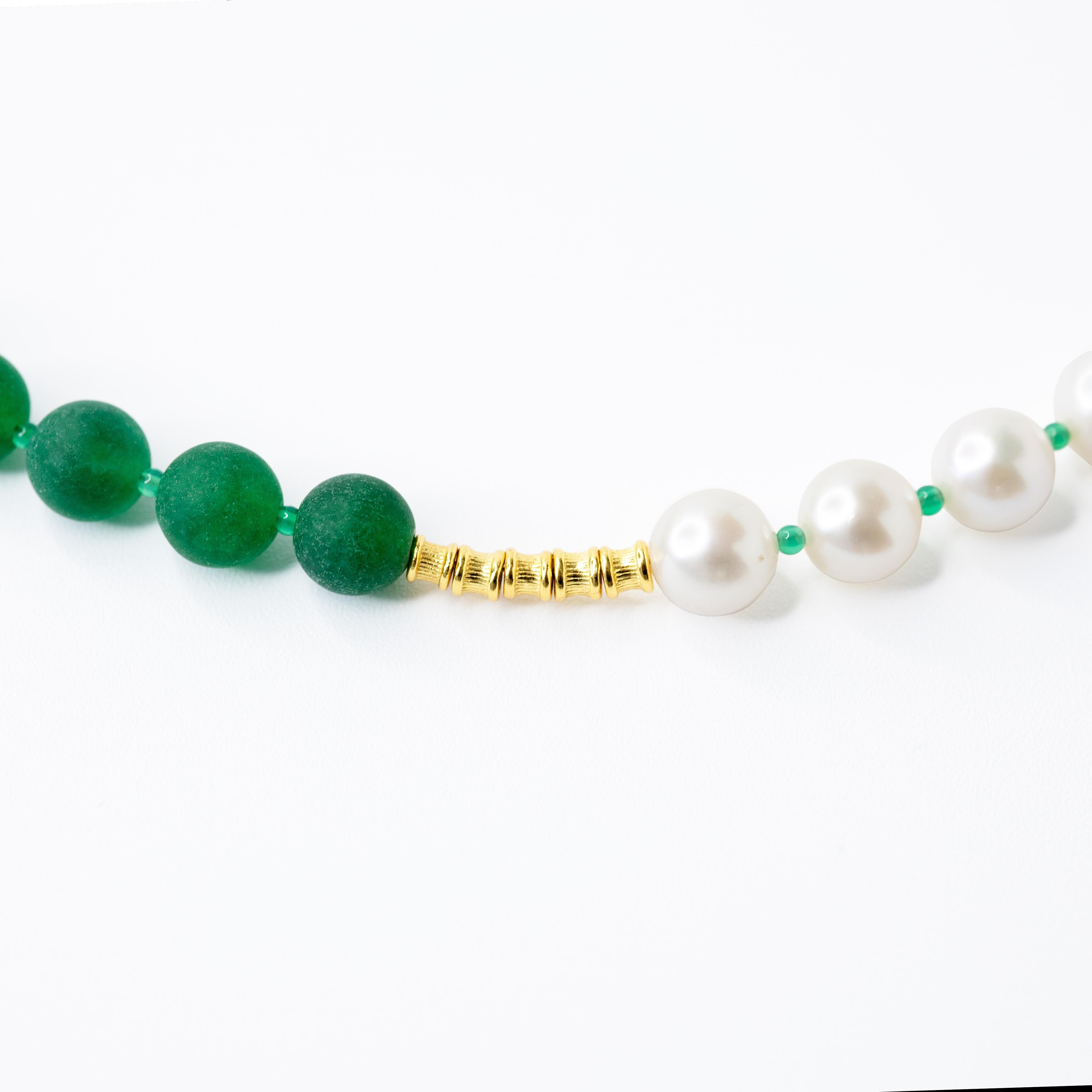 Embrassez l'essence de votre être avec des bijoux qui résonnent avec votre esprit unique, rehaussant sans effort votre confiance et votre style. Inspirée par les traits hypnotiques de l'œuvre 